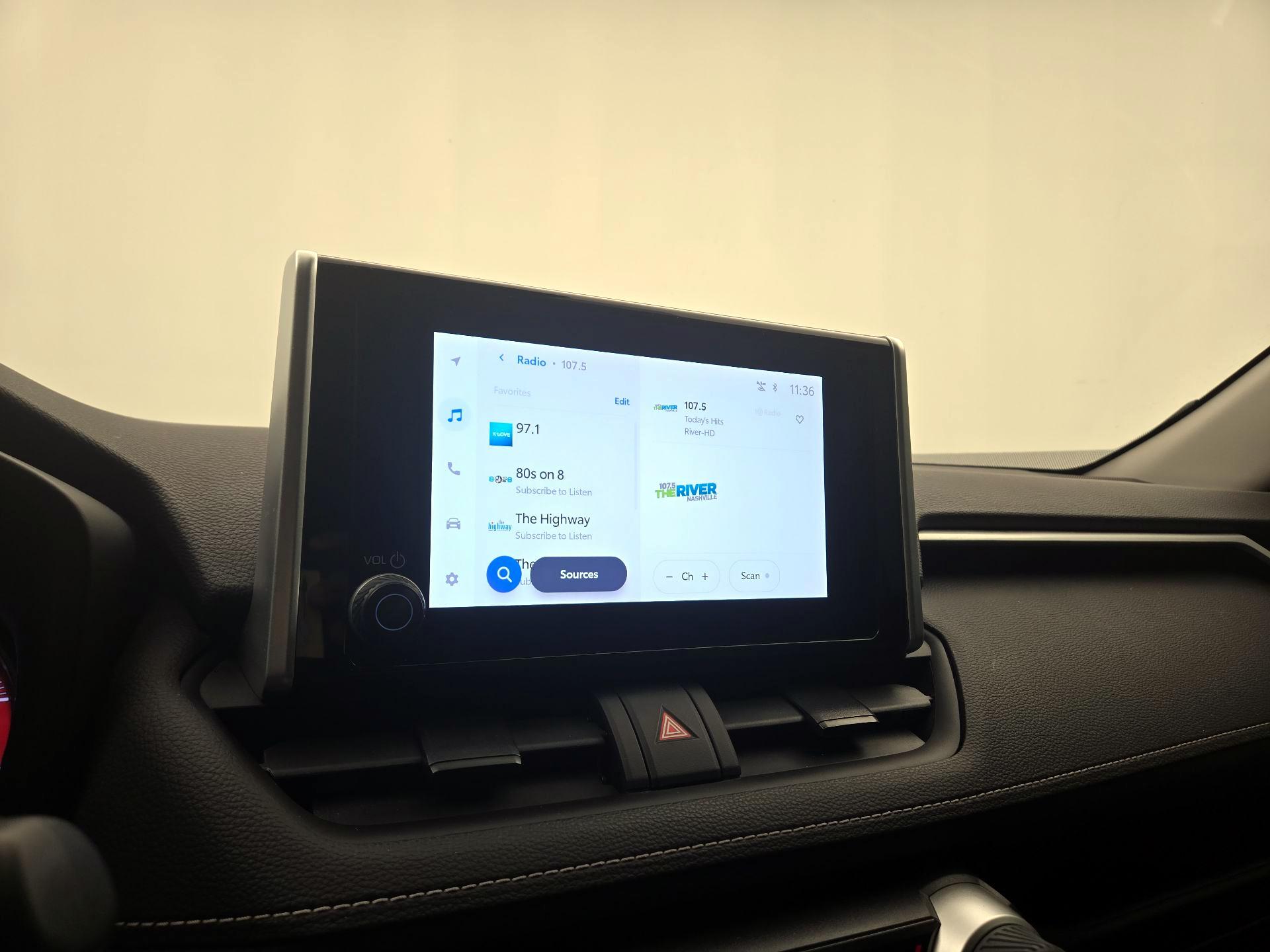 Thumbnail: 2023 Toyota RAV4 - 15