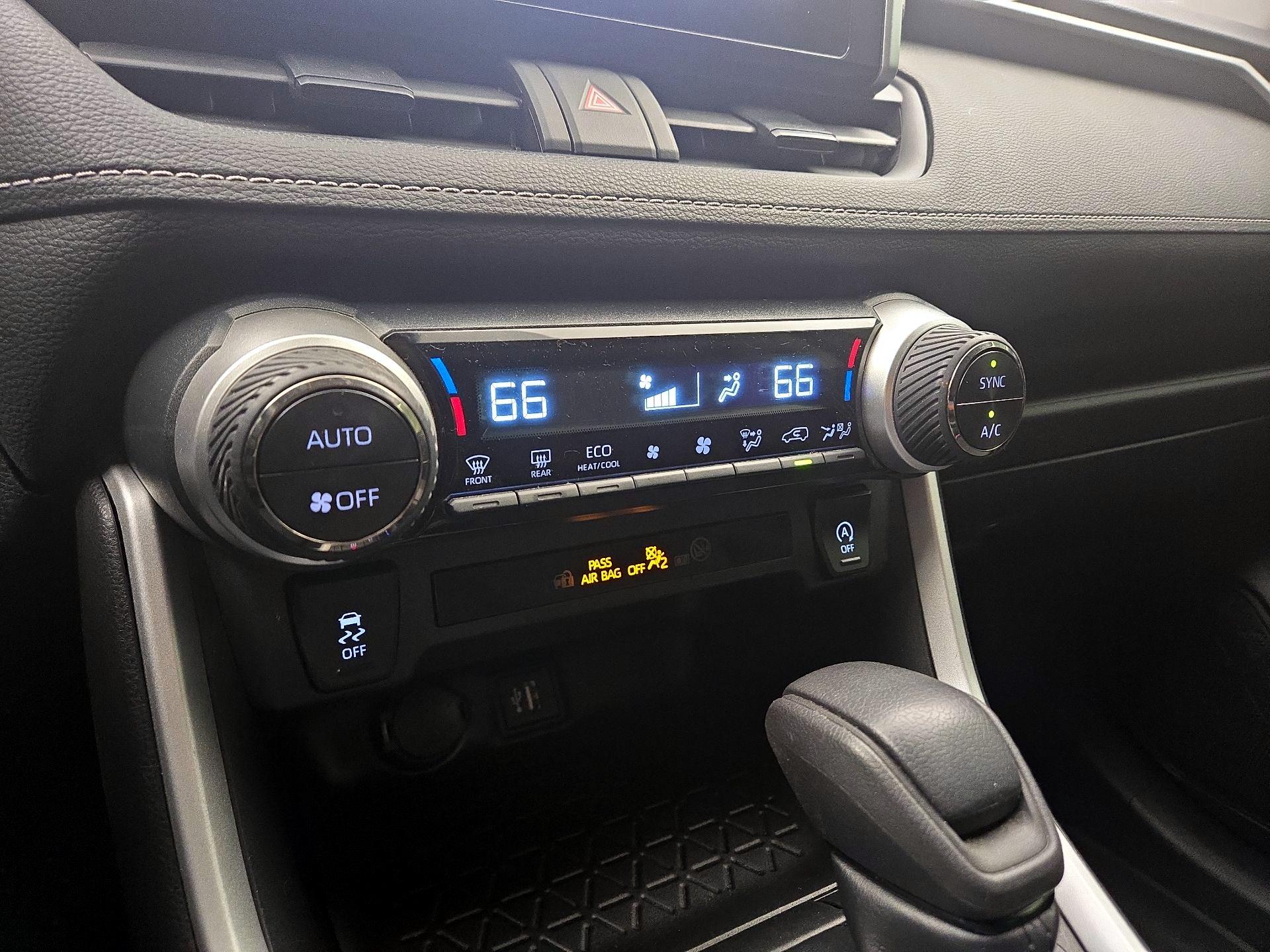 Thumbnail: 2023 Toyota RAV4 - 16