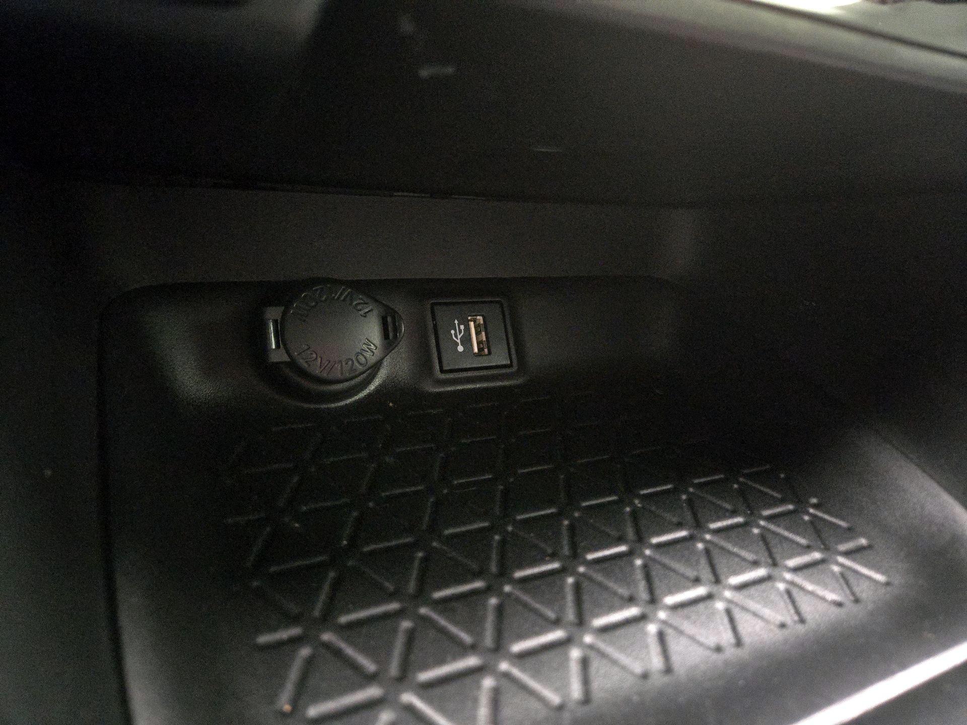 Thumbnail: 2023 Toyota RAV4 - 18