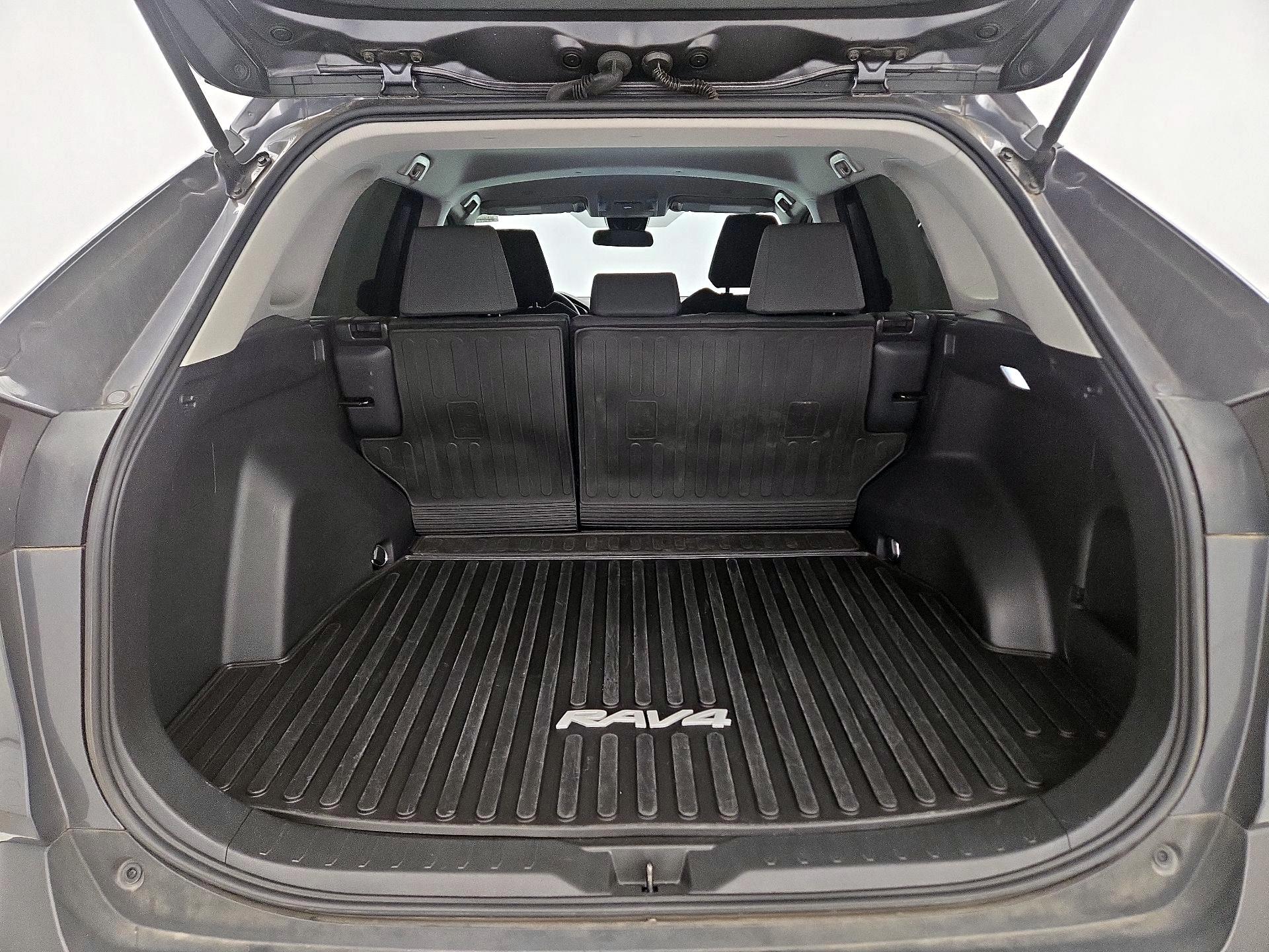 Thumbnail: 2023 Toyota RAV4 - 20