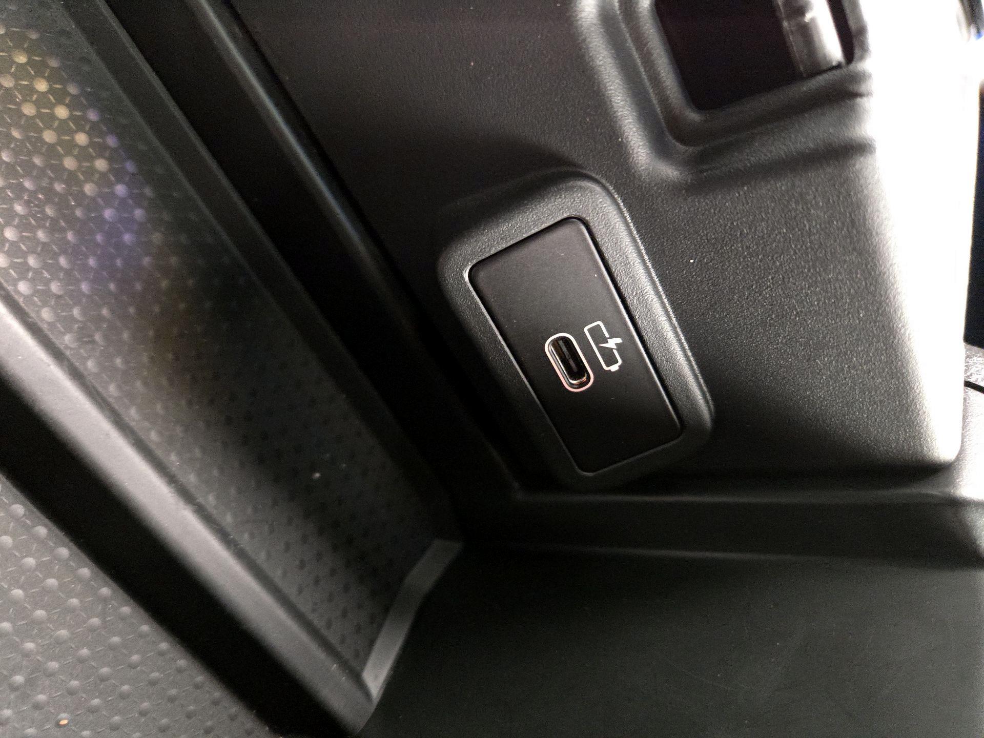 Thumbnail: 2025 BMW 4 Series - 18