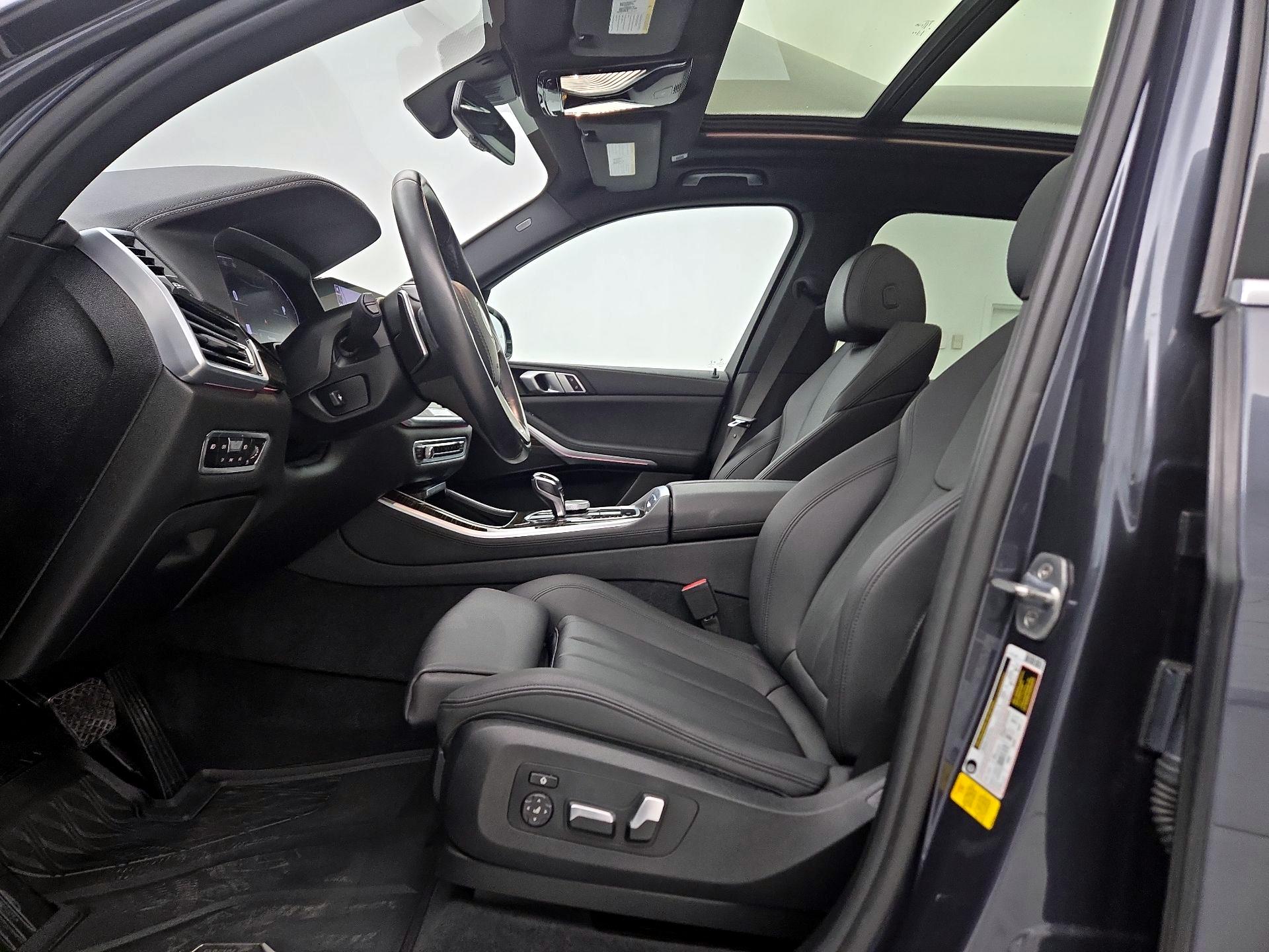 Thumbnail: 2020 BMW X5 - 11