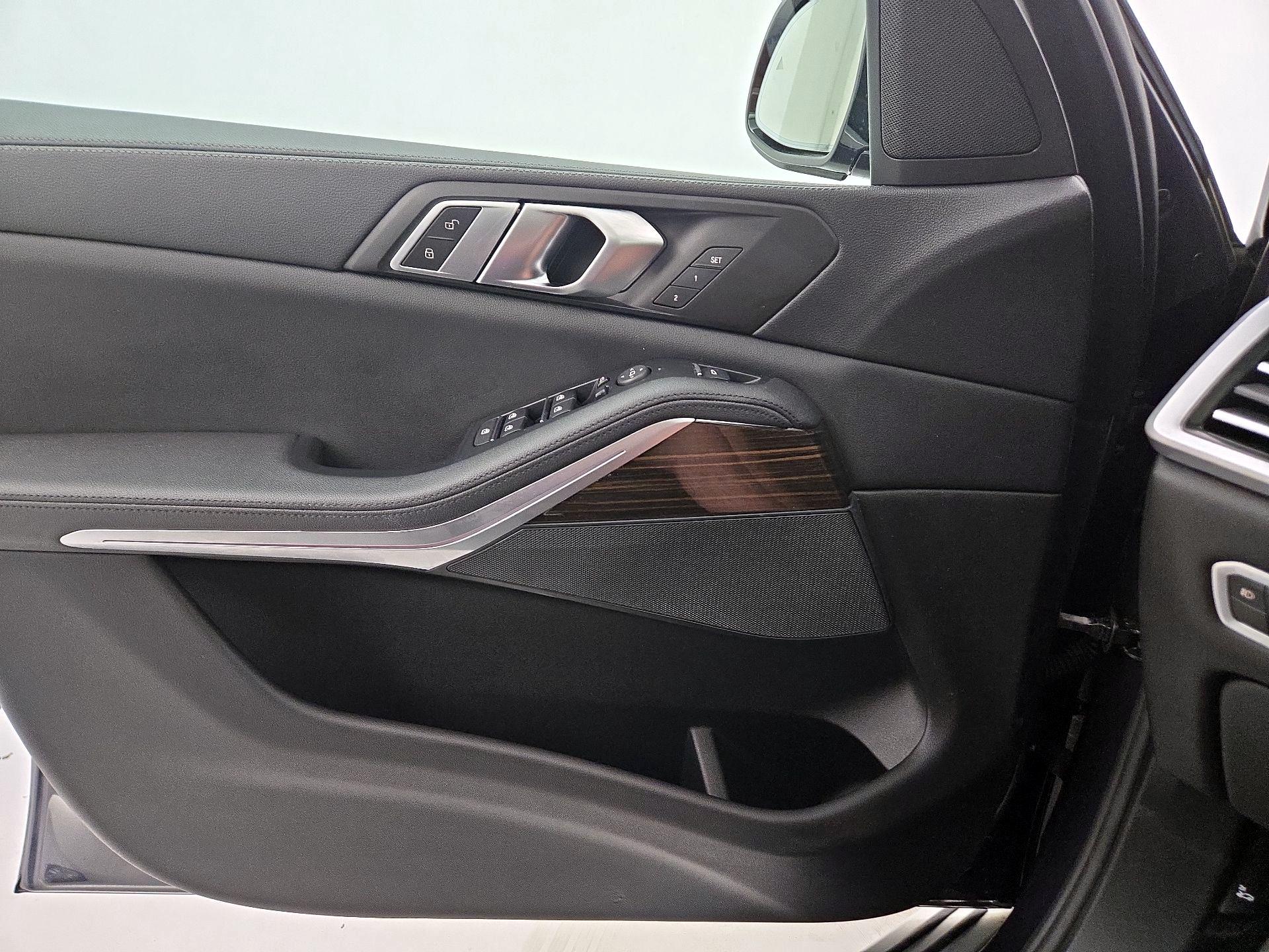 Thumbnail: 2020 BMW X5 - 12