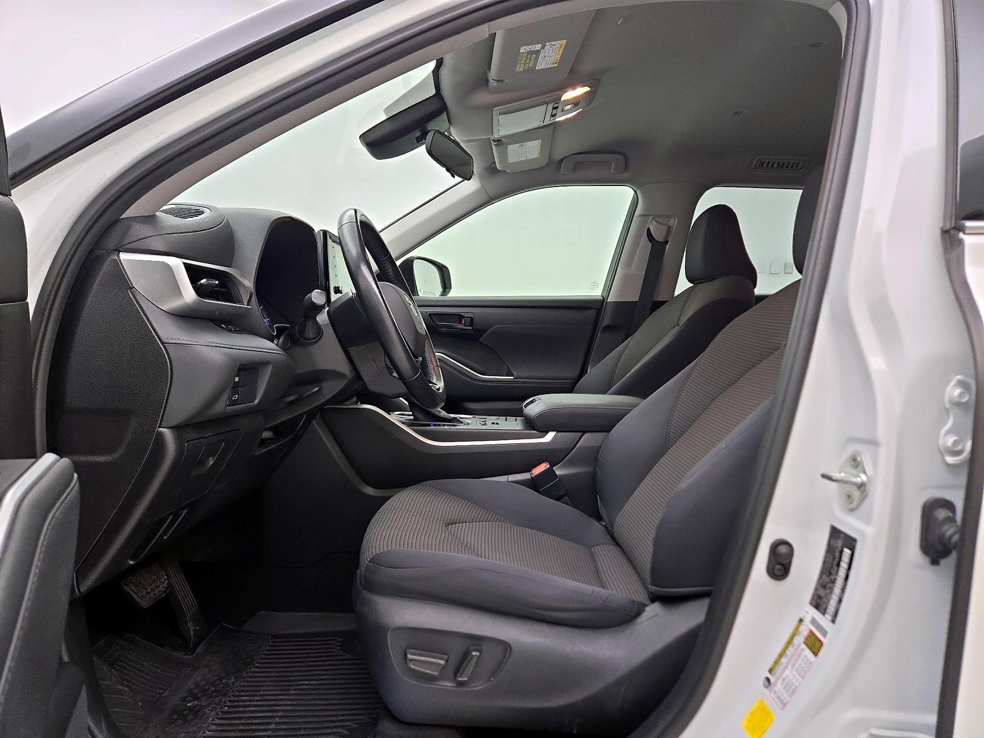 Thumbnail: 2020 Toyota Highlander - 11