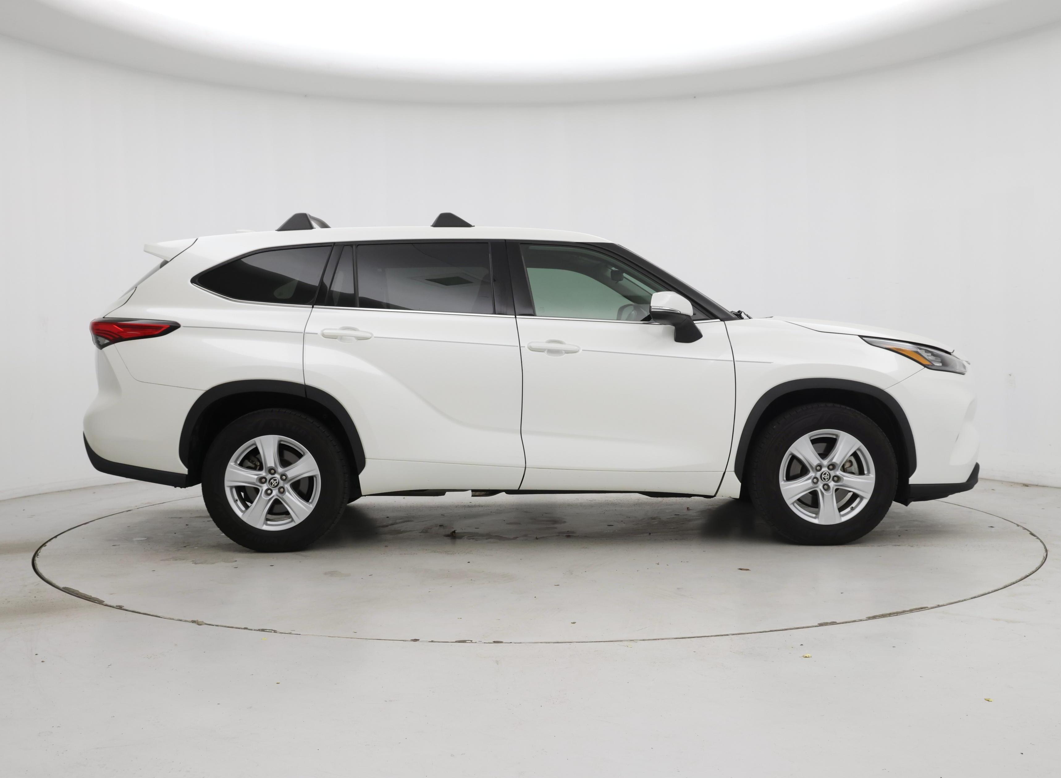 Thumbnail: 2020 Toyota Highlander - 7
