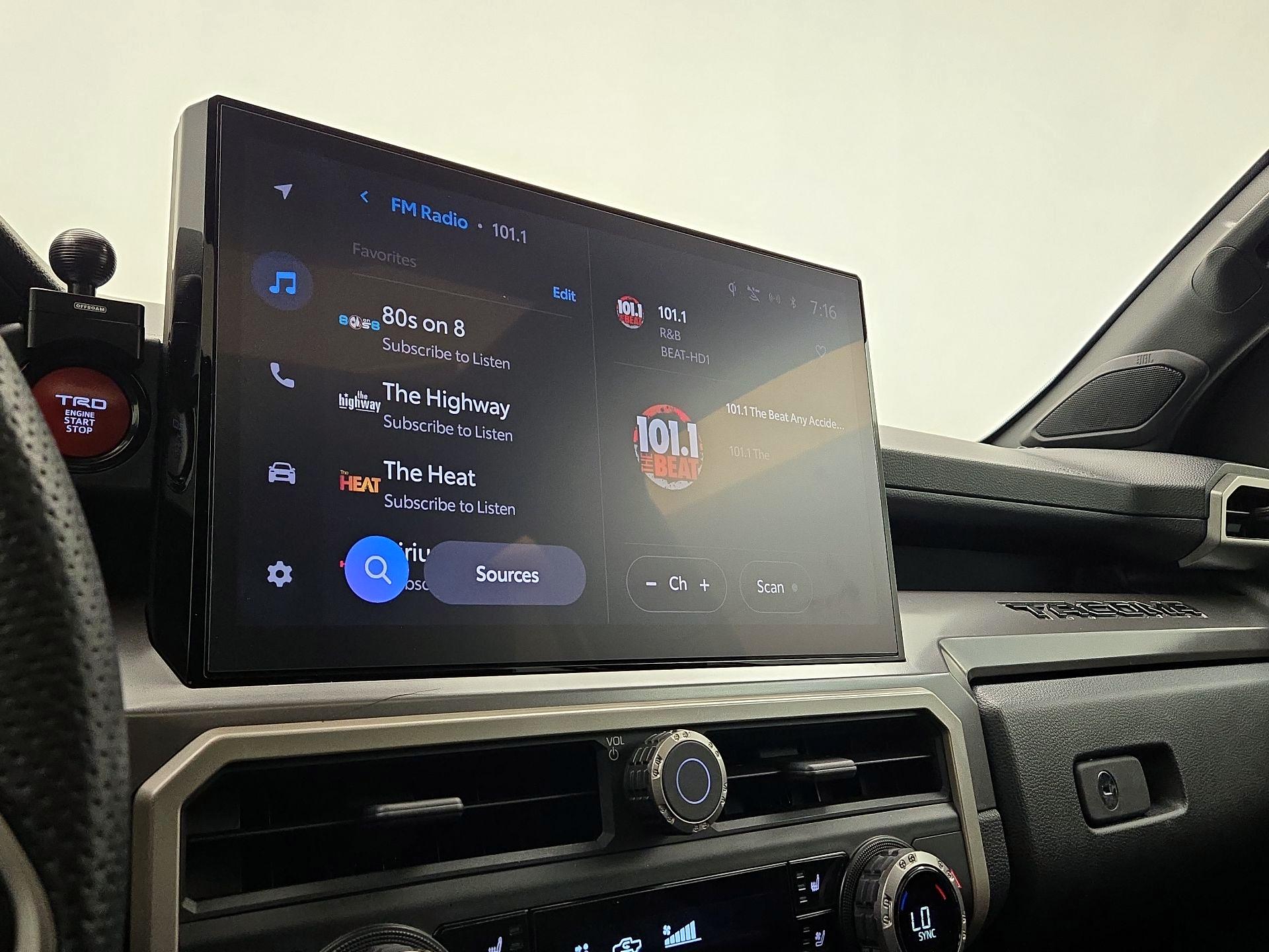 Thumbnail: 2024 Toyota Tacoma - 15