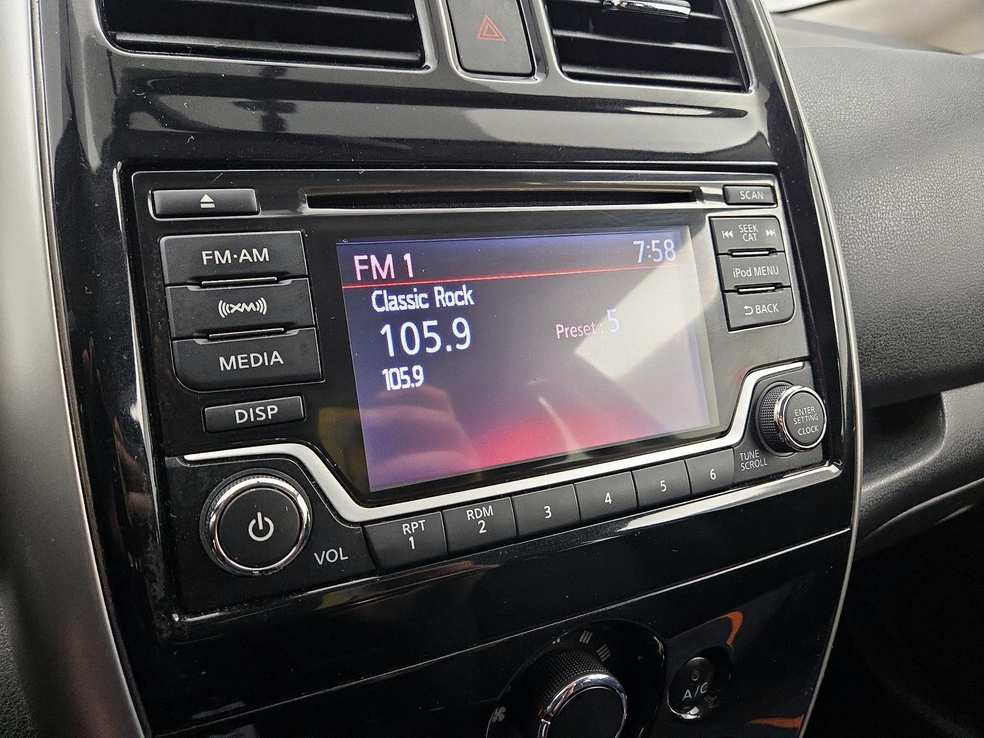 Thumbnail: 2017 Nissan Versa Note - 15