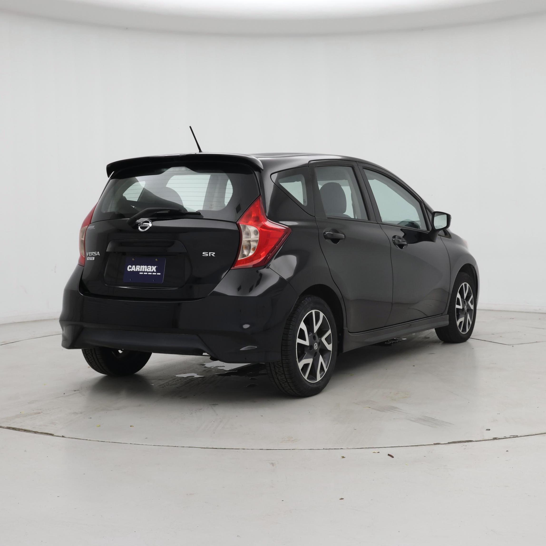 Thumbnail: 2017 Nissan Versa Note - 8