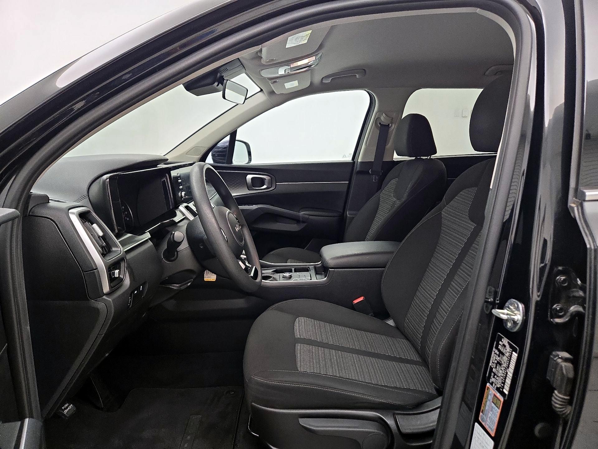 Thumbnail: 2022 Kia Sorento - 11