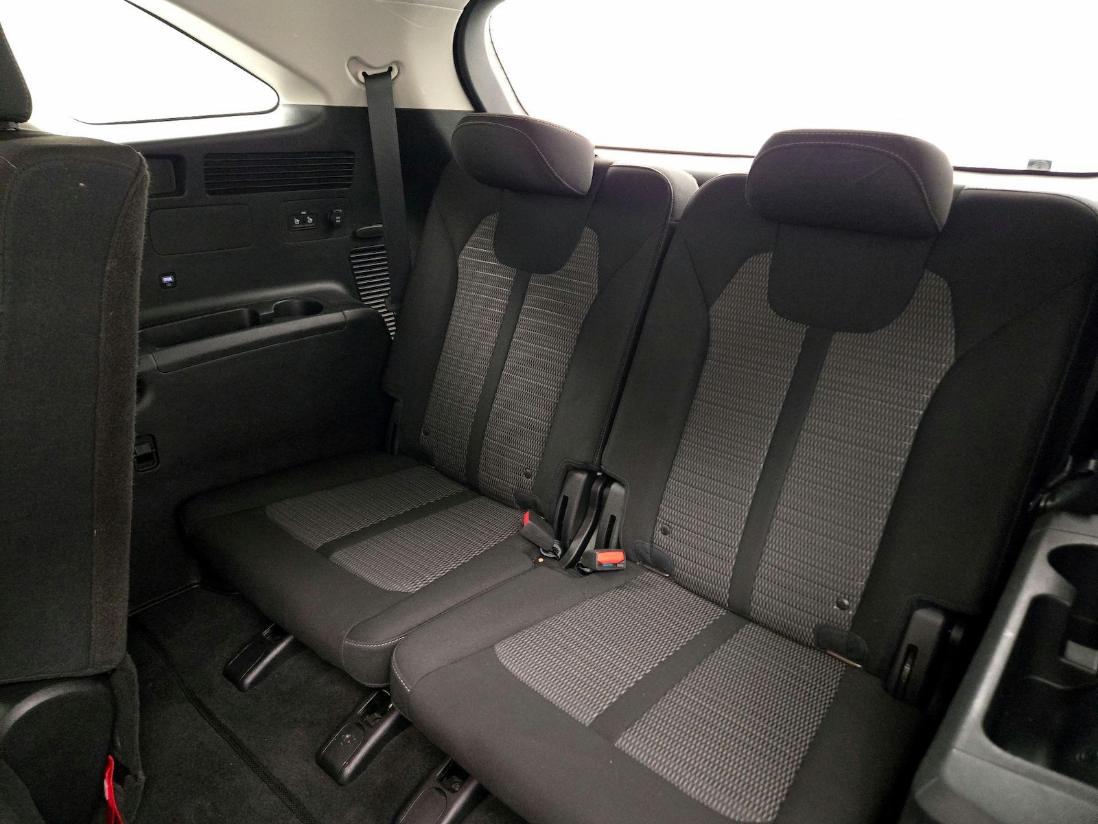2022 Kia Sorento LX - Photo 21