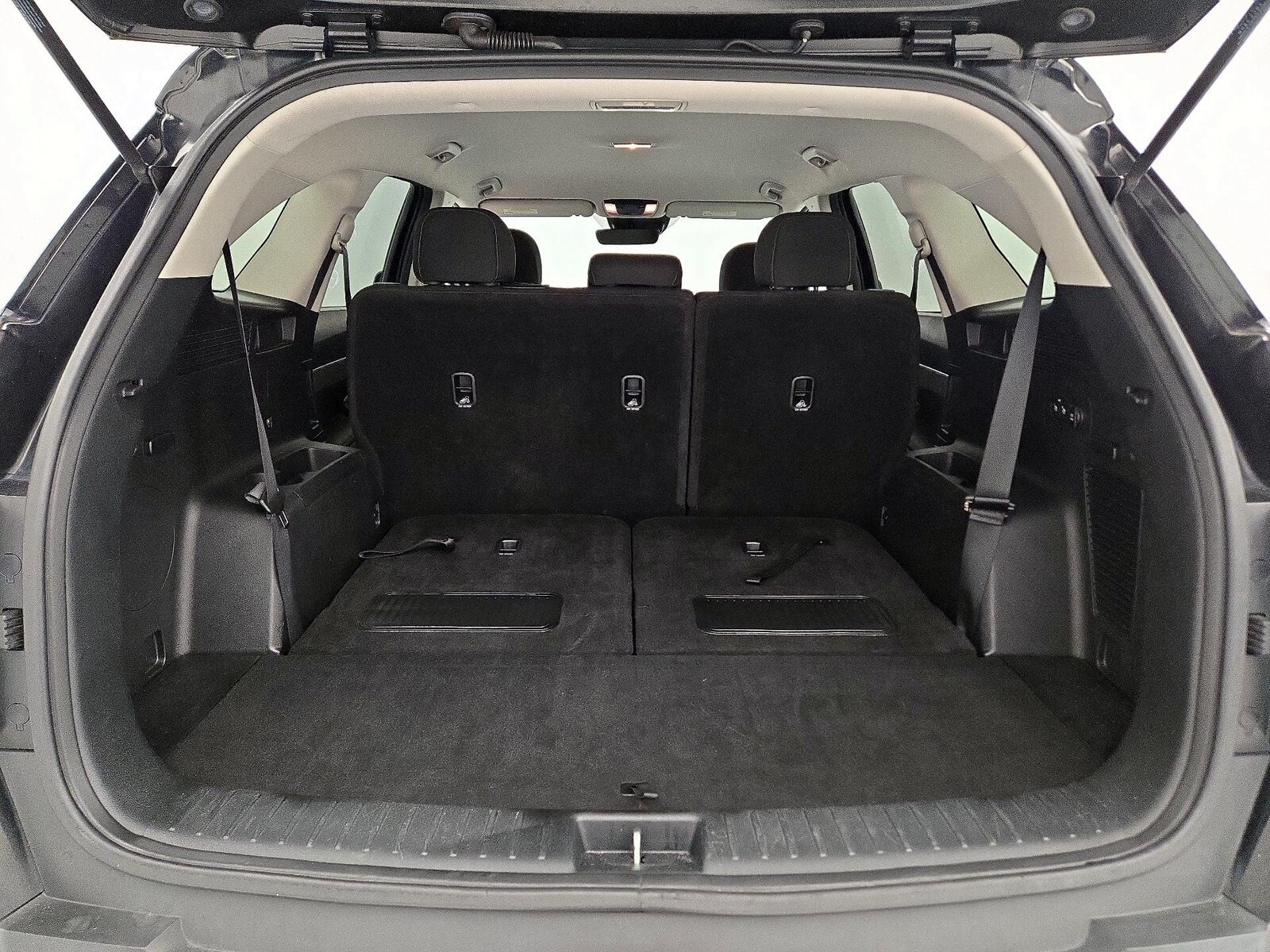2022 Kia Sorento LX - Photo 23