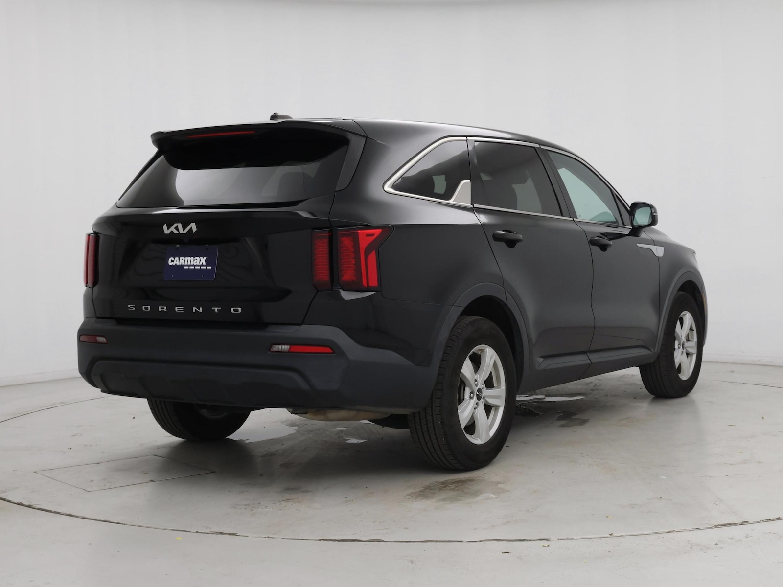 2022 Kia Sorento LX - Photo 9
