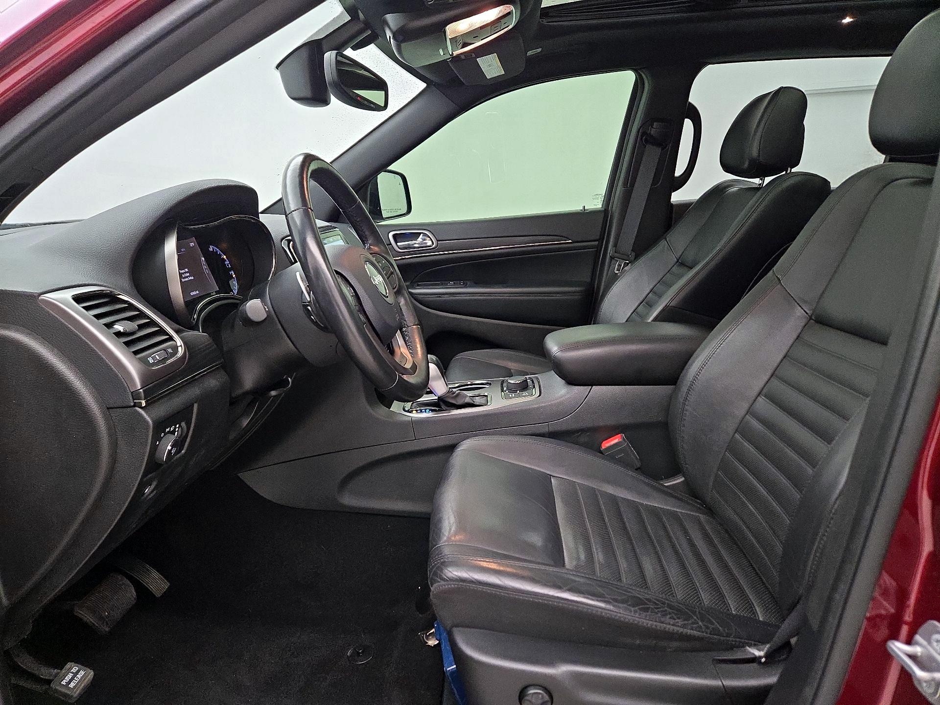 Thumbnail: 2020 Jeep Grand Cherokee - 11