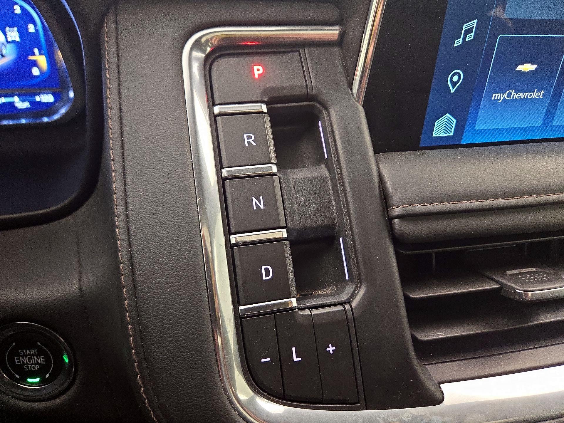 Thumbnail: 2023 Chevrolet Tahoe - 17