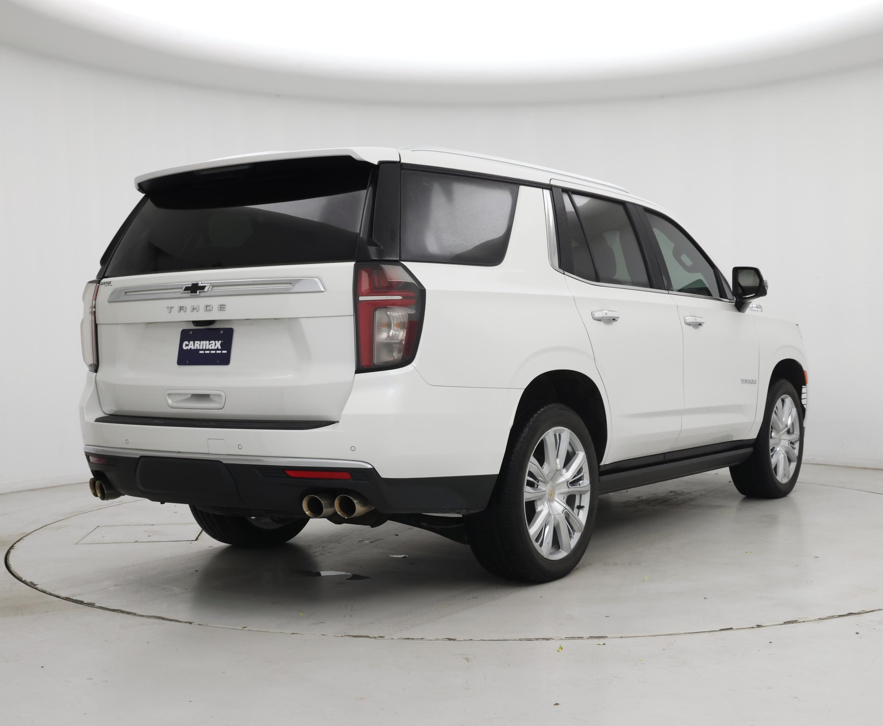 Thumbnail: 2023 Chevrolet Tahoe - 8