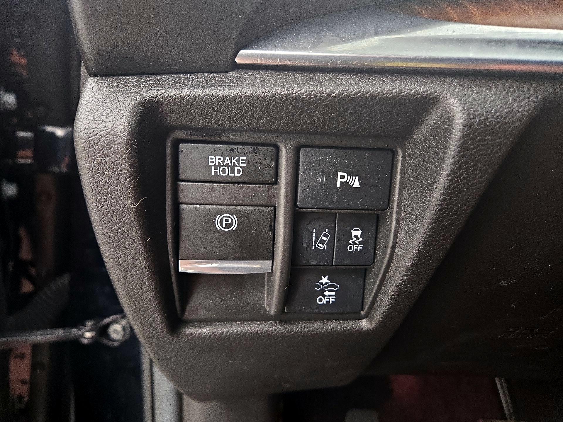 Thumbnail: 2020 Acura MDX - 13