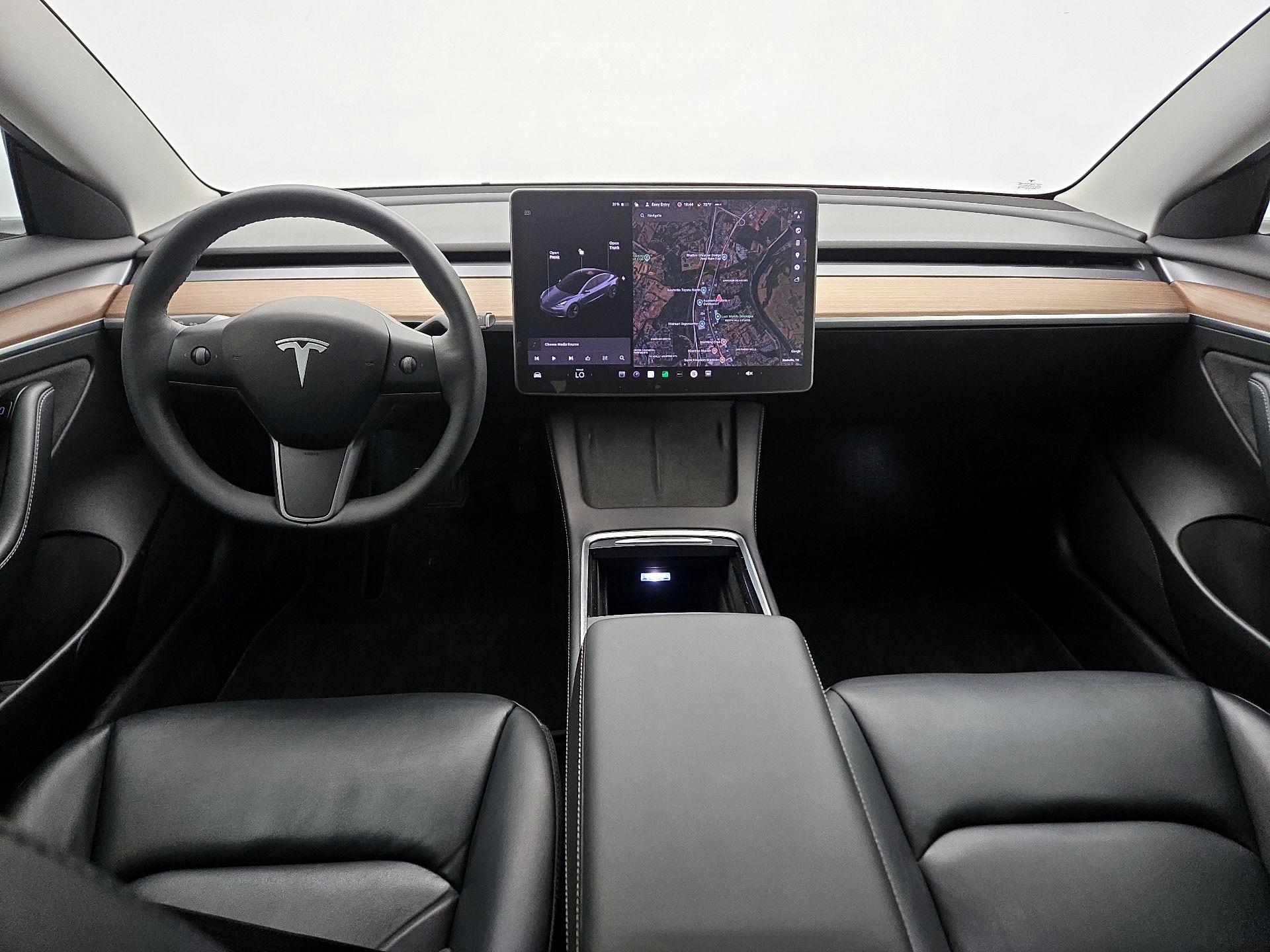 Thumbnail: 2022 Tesla Model 3 - 9