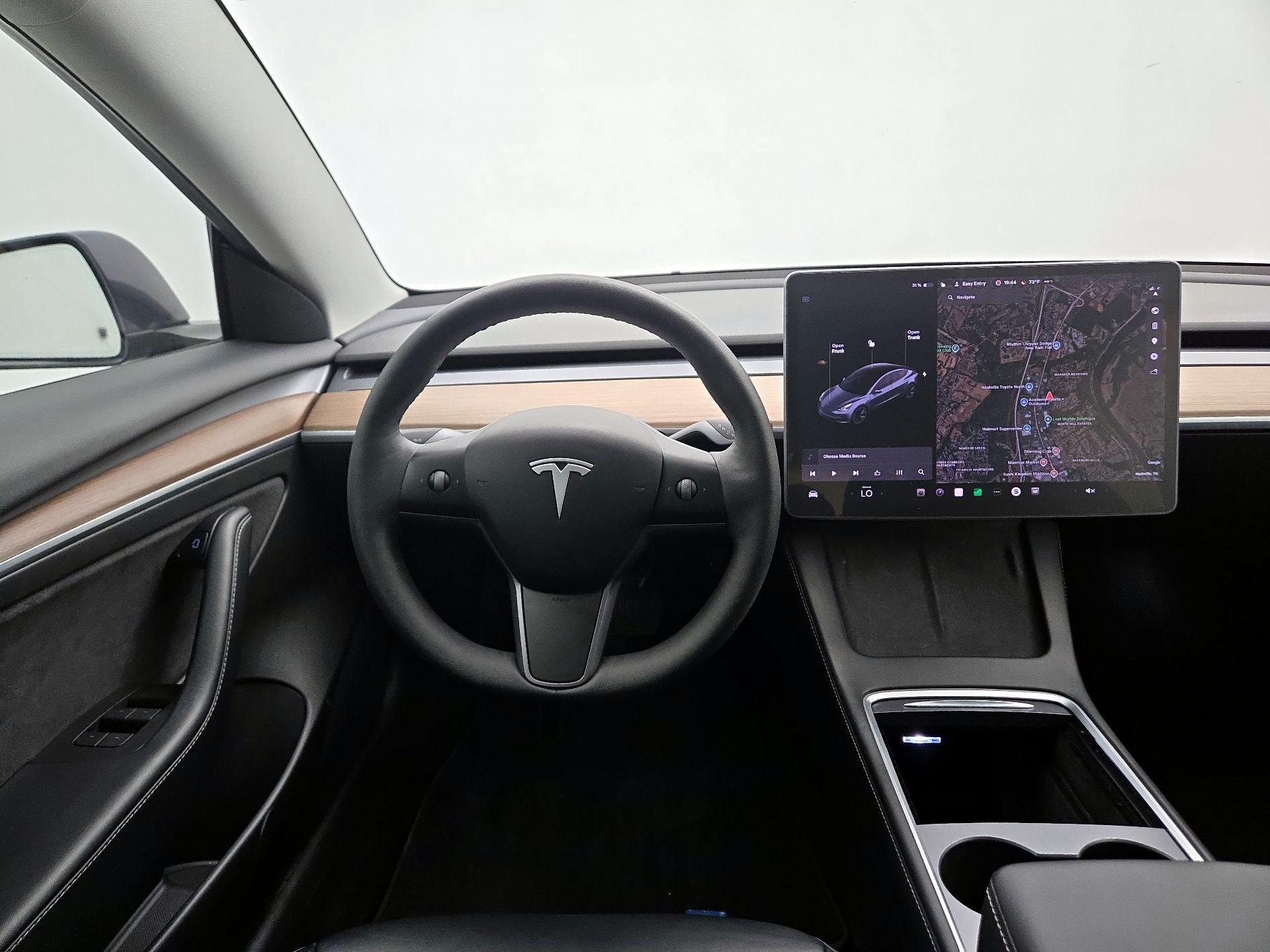 Thumbnail: 2022 Tesla Model 3 - 10