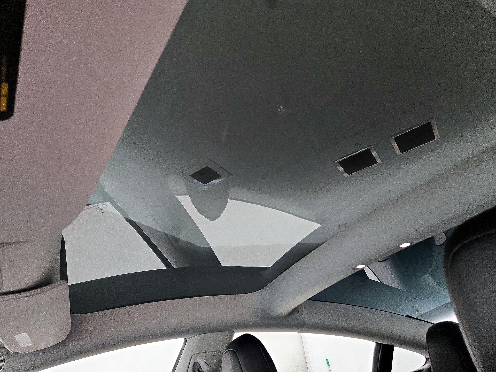 Thumbnail: 2022 Tesla Model 3 - 19