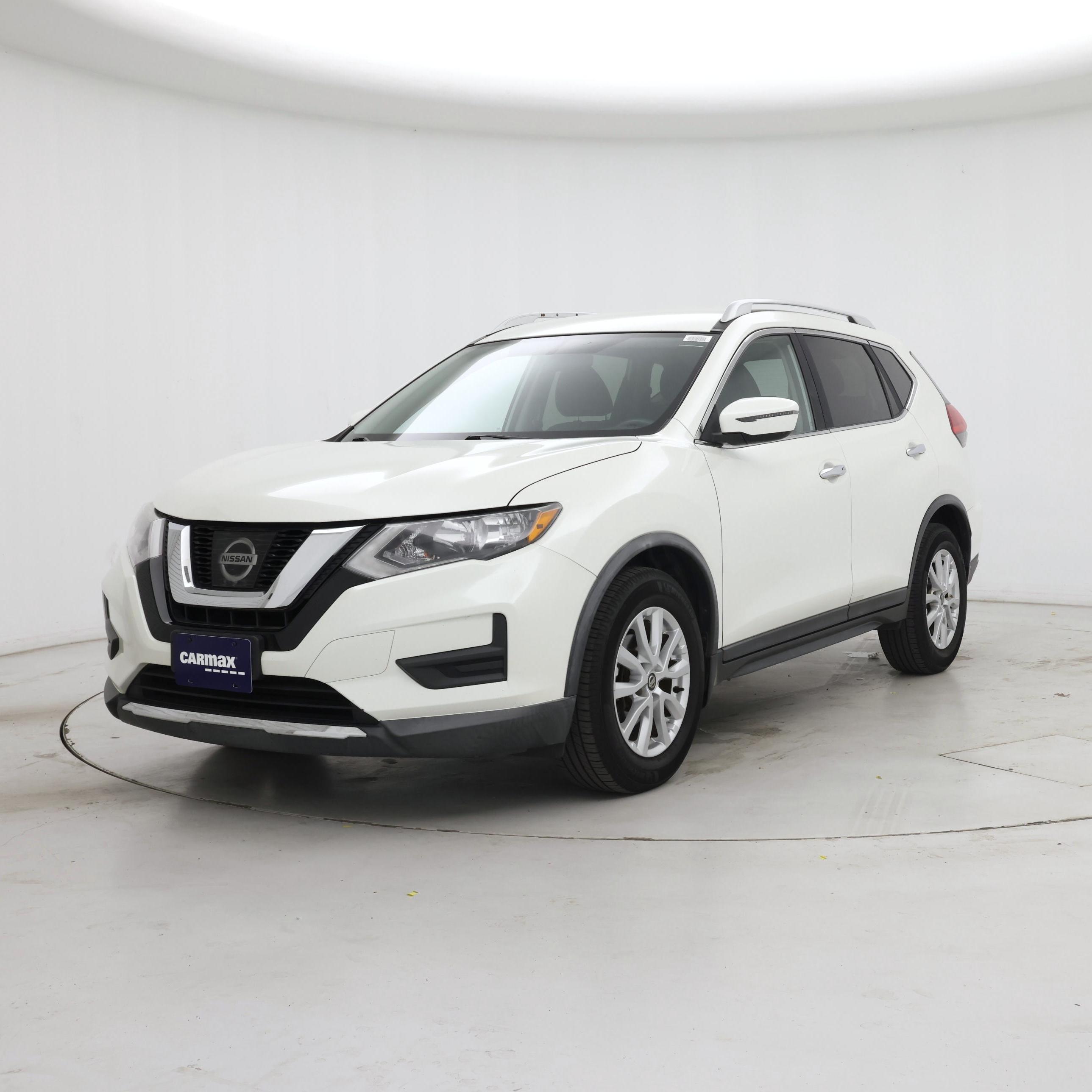 Thumbnail: 2017 Nissan Rogue - 4