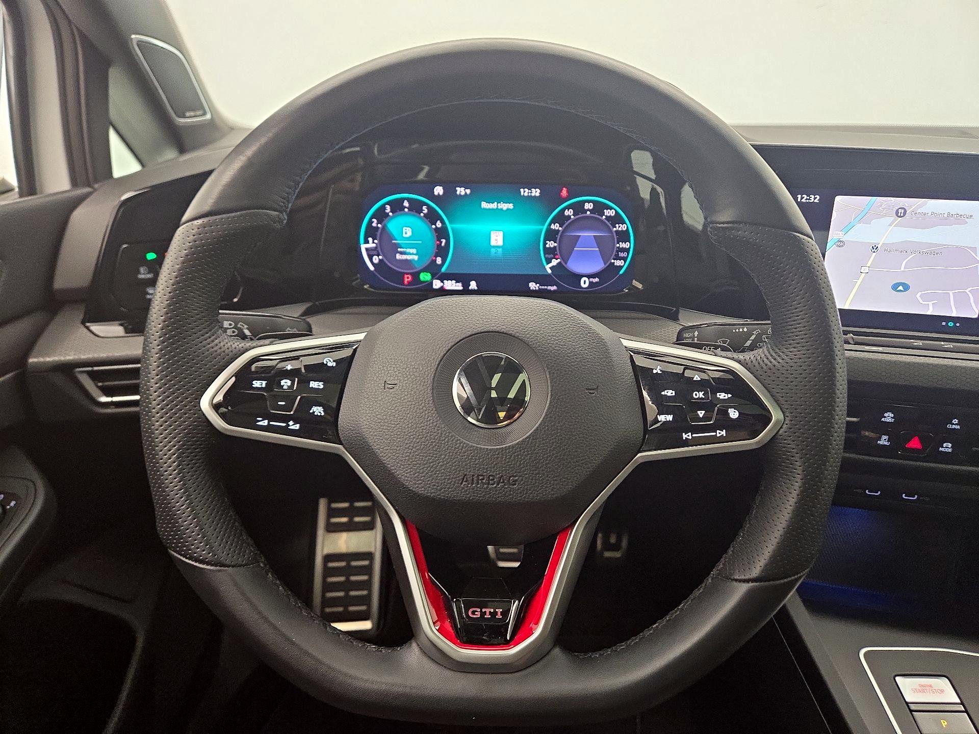 Thumbnail: 2022 Volkswagen Golf - 10