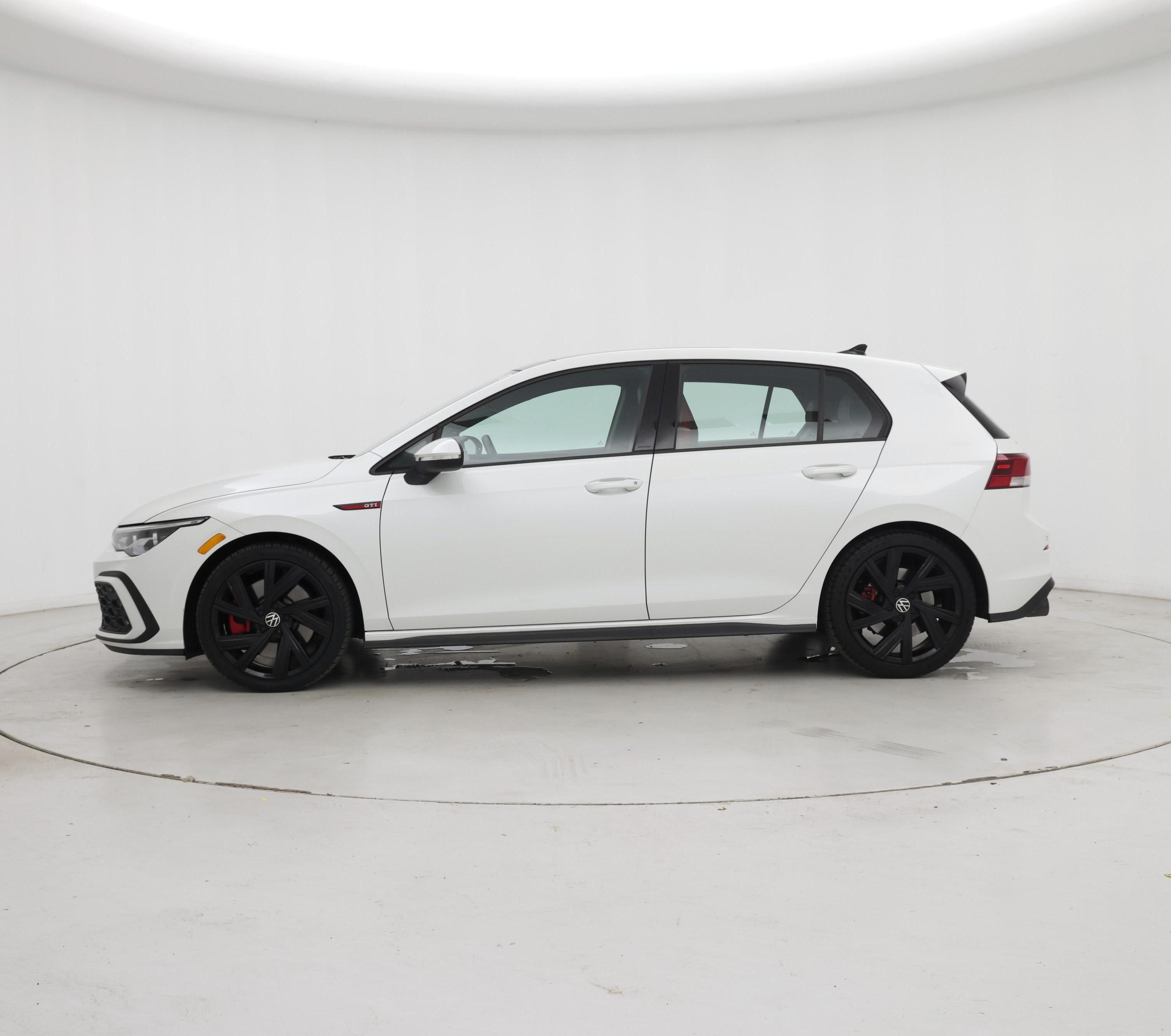 Thumbnail: 2022 Volkswagen Golf - 3