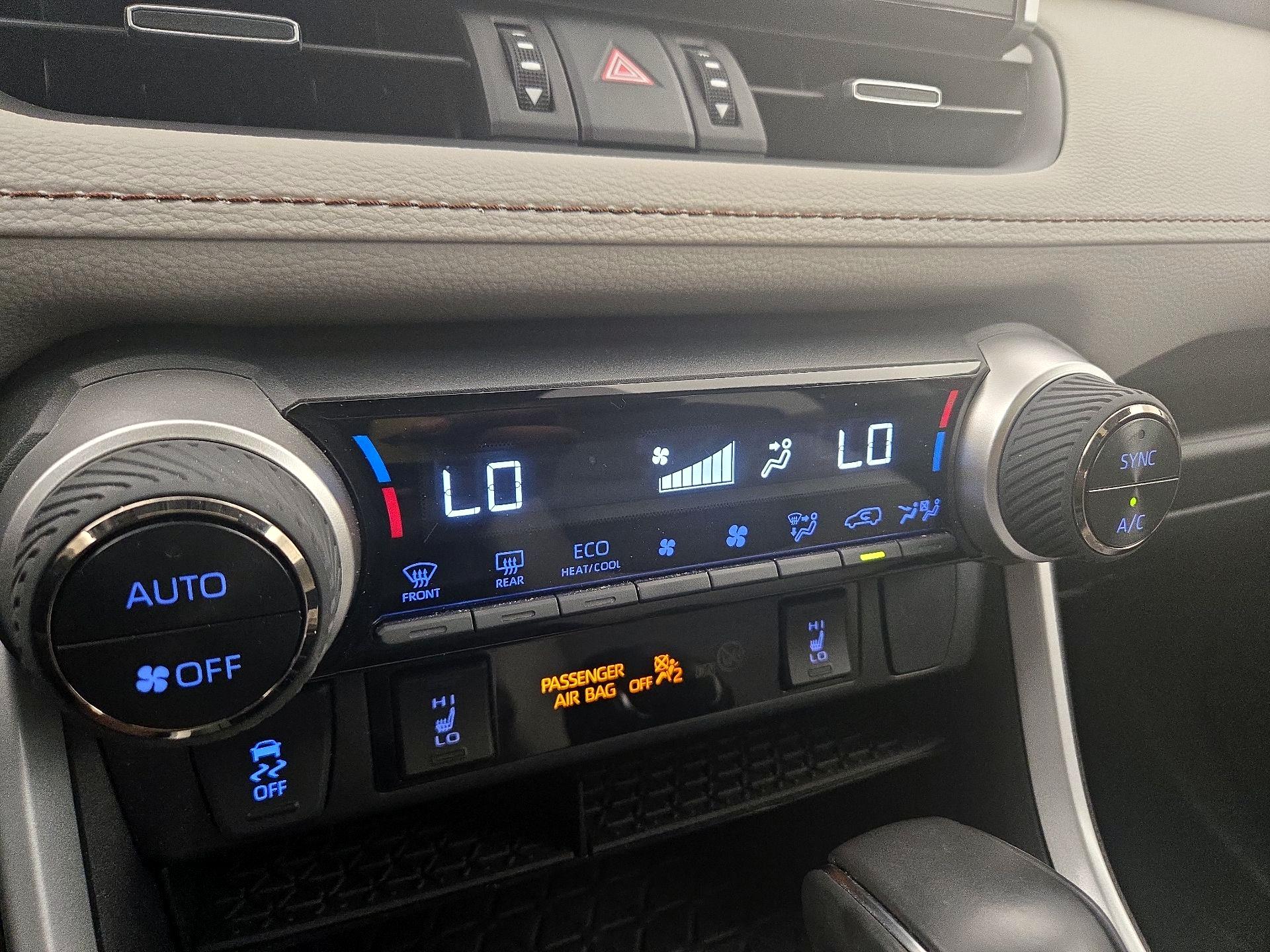 Thumbnail: 2022 Toyota RAV4 - 16