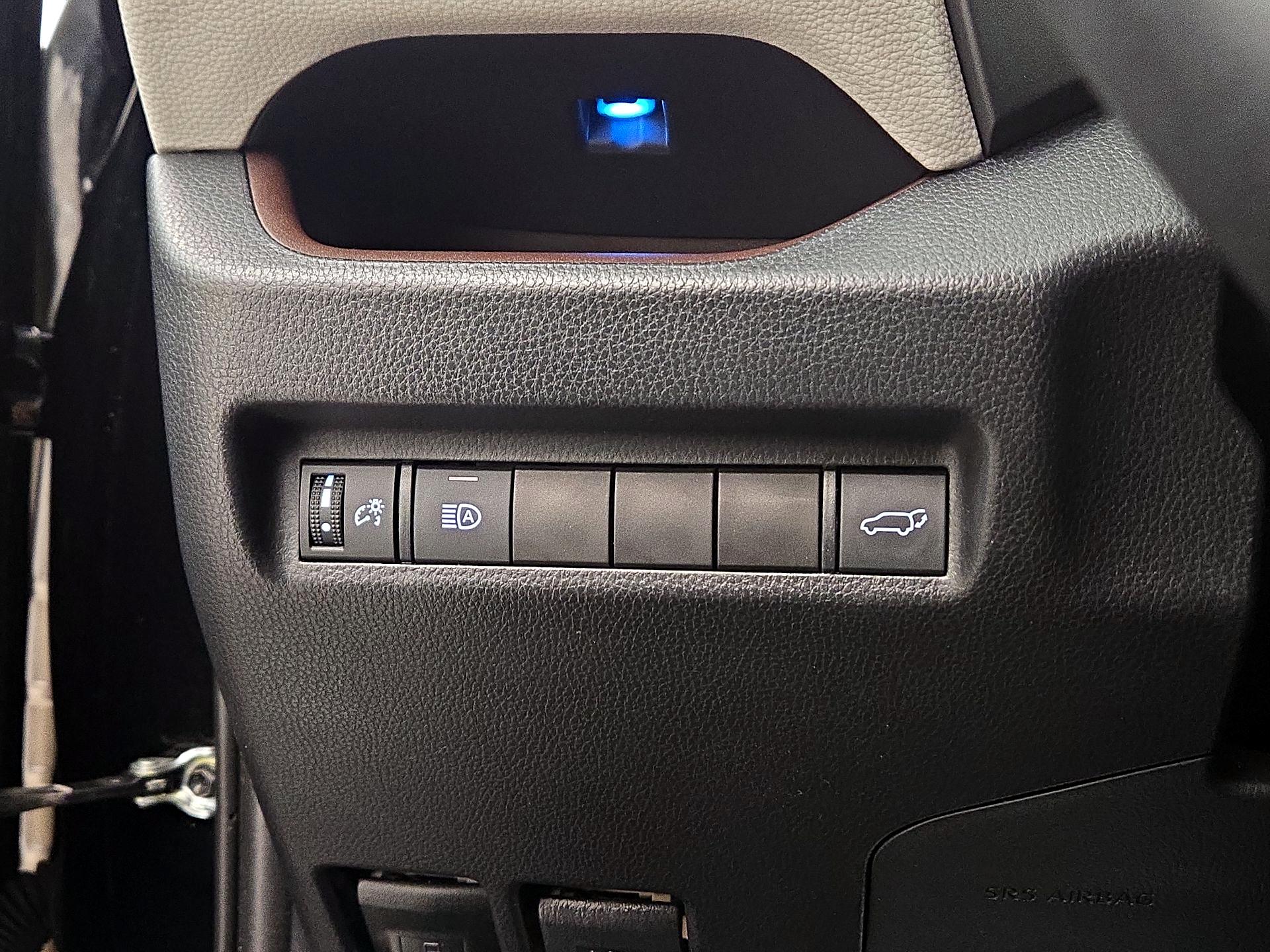 Thumbnail: 2019 Toyota RAV4 - 13