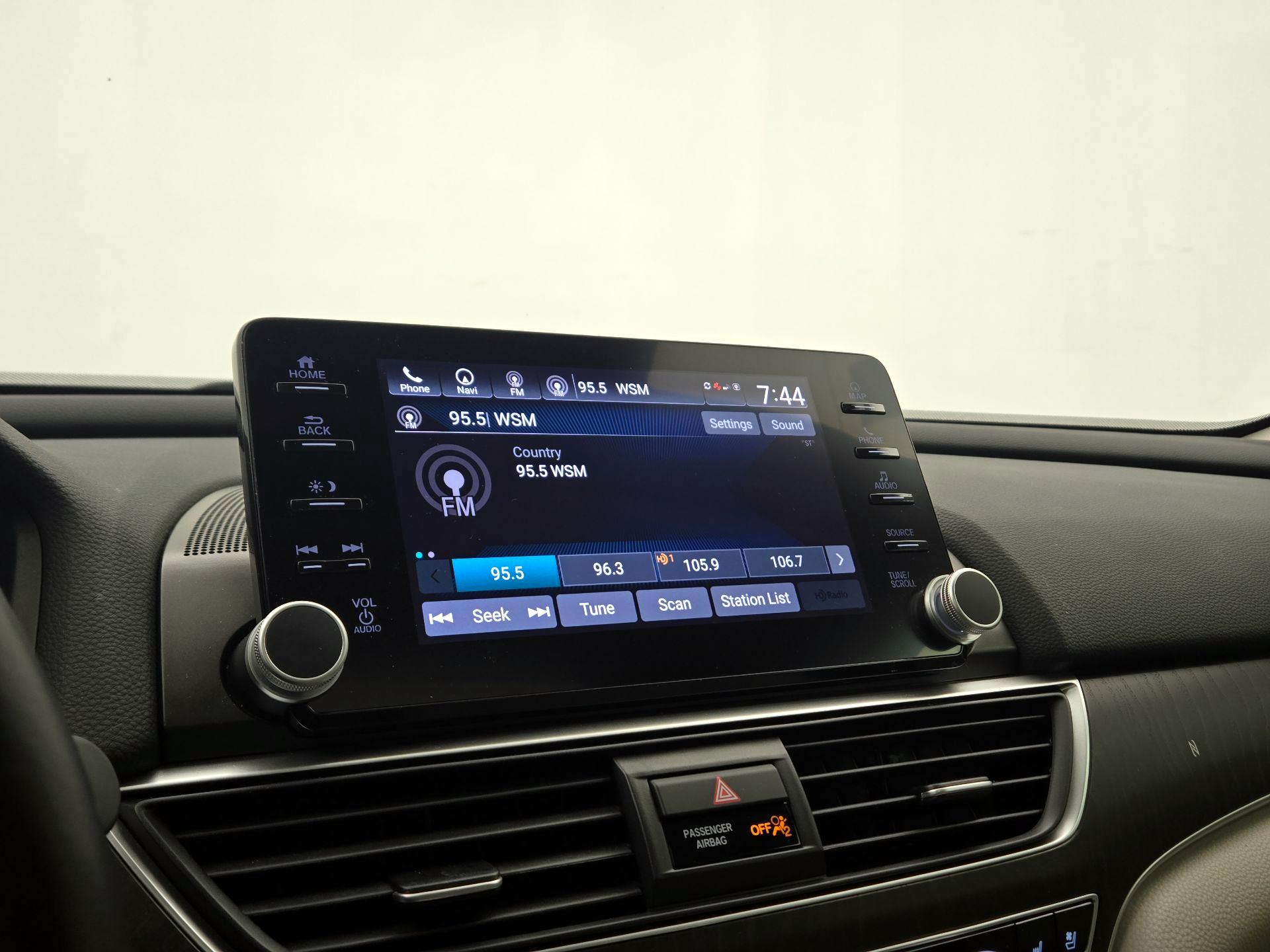 Thumbnail: 2018 Honda Accord - 15