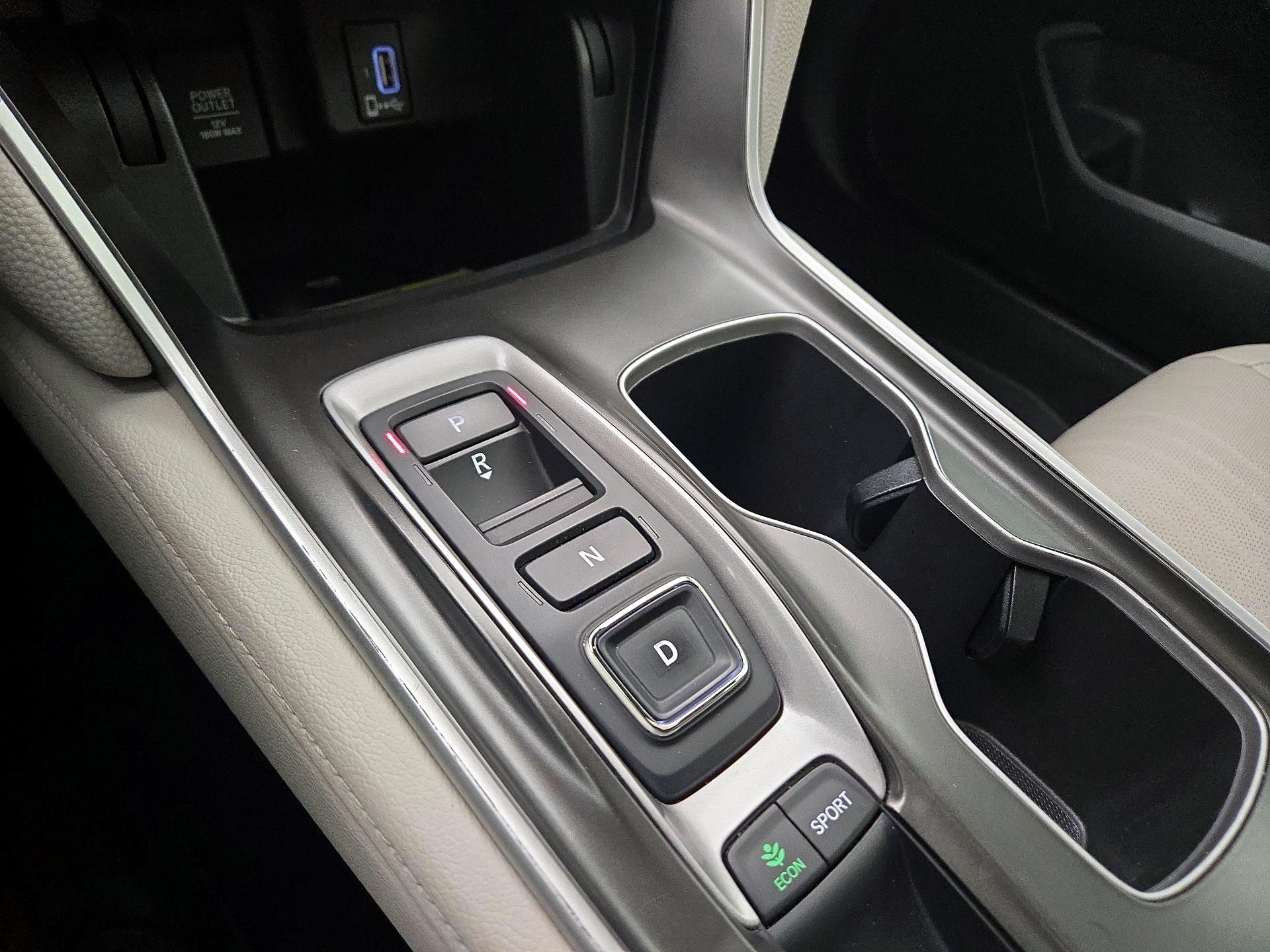 Thumbnail: 2018 Honda Accord - 17