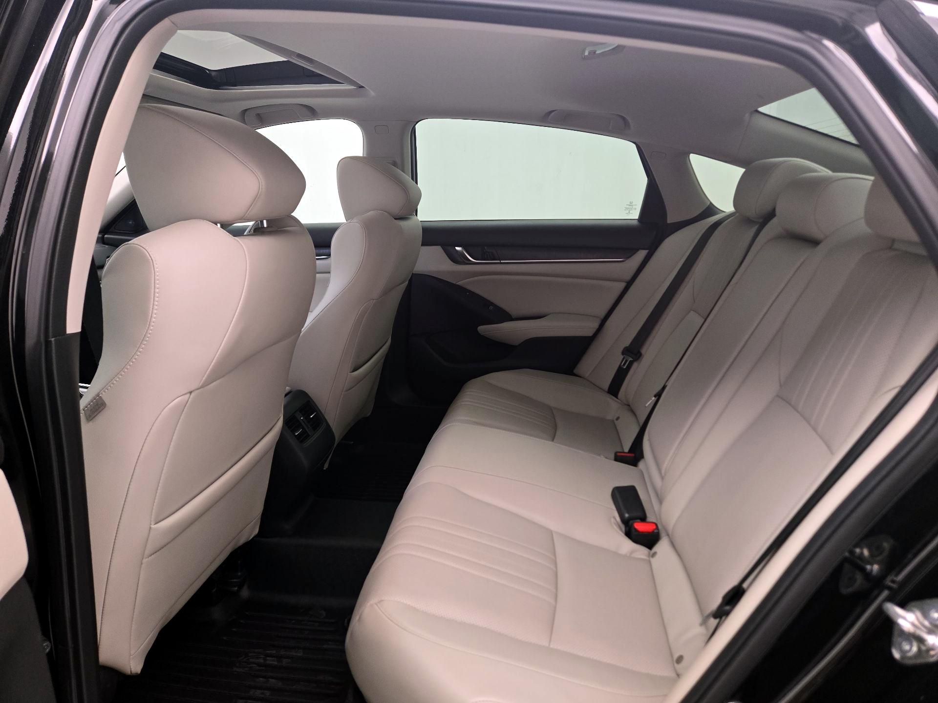 Thumbnail: 2018 Honda Accord - 20