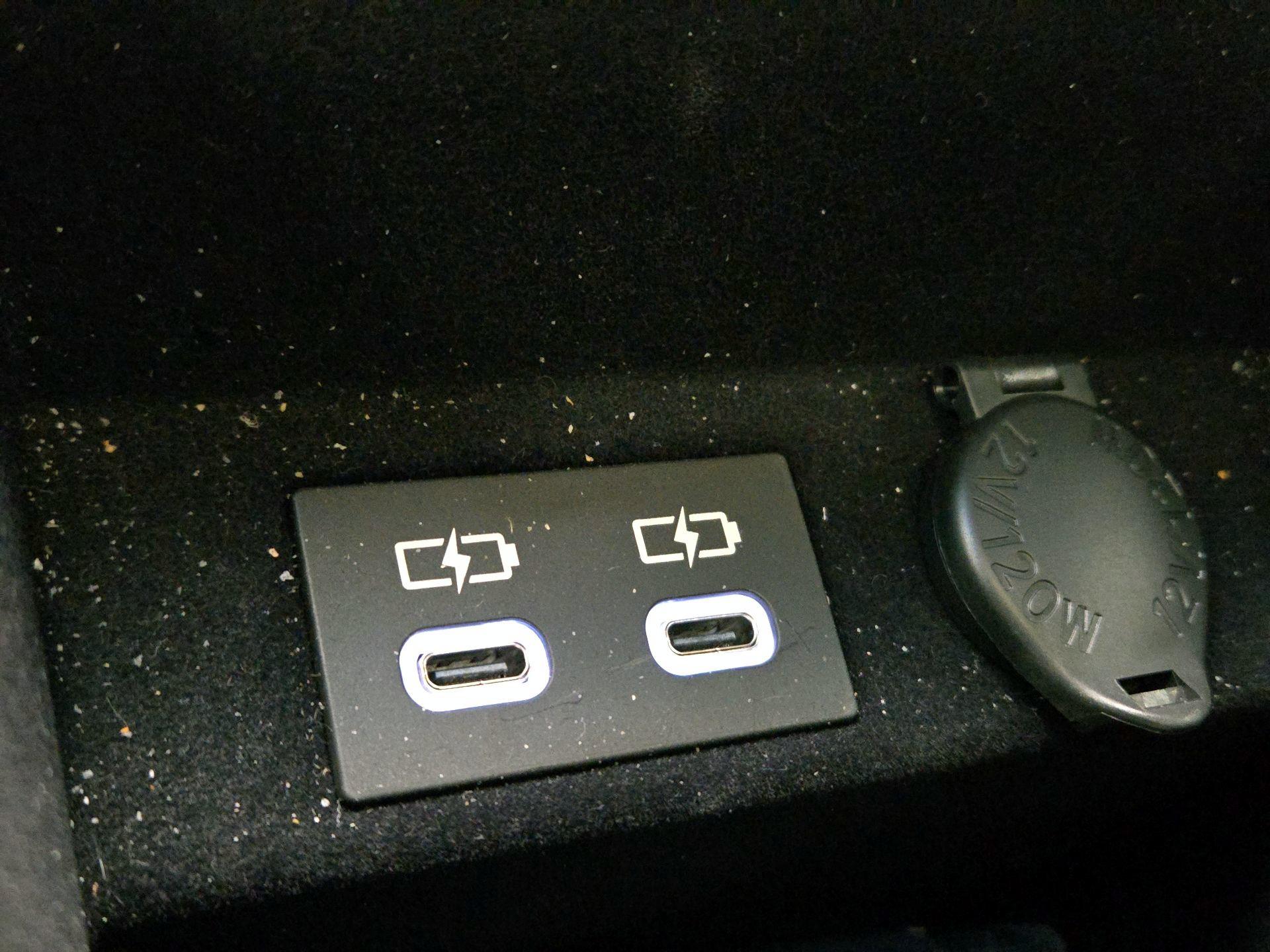 Thumbnail: 2023 Lexus ES - 18