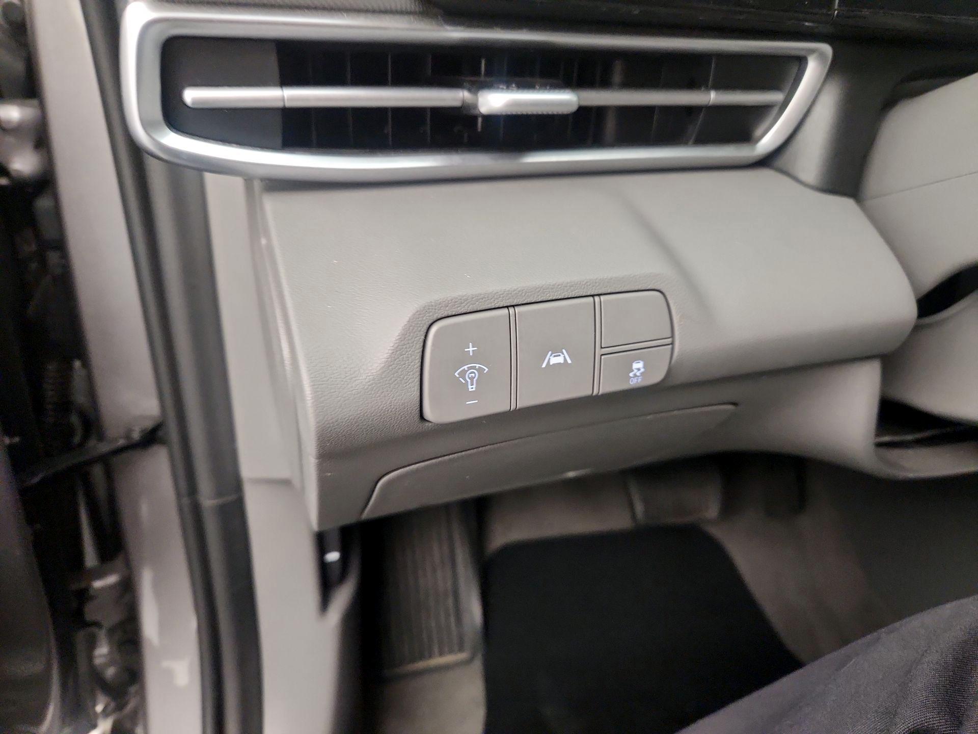 Thumbnail: 2023 Hyundai Elantra - 13