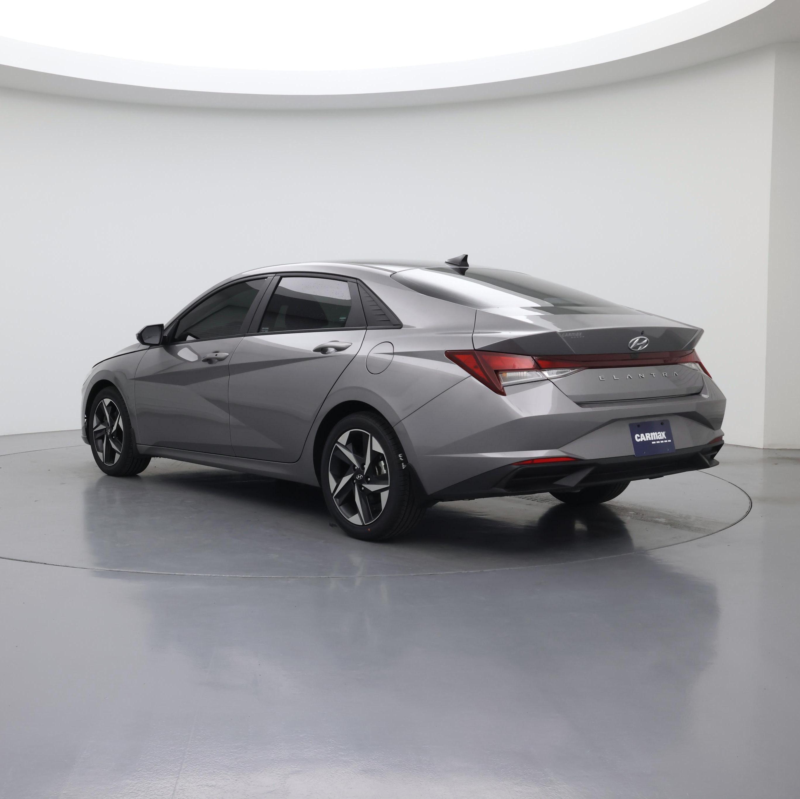 Thumbnail: 2023 Hyundai Elantra - 2