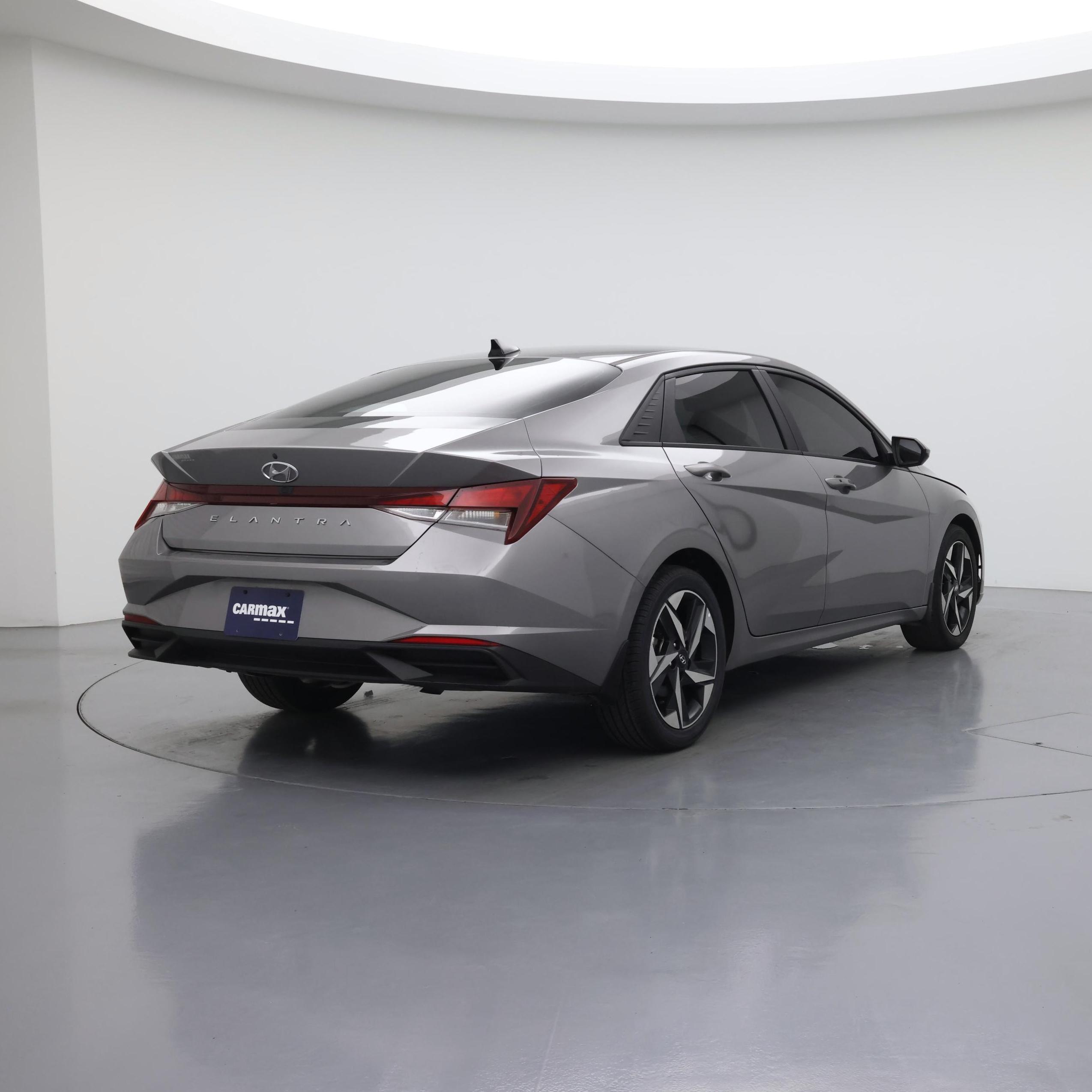 Thumbnail: 2023 Hyundai Elantra - 8