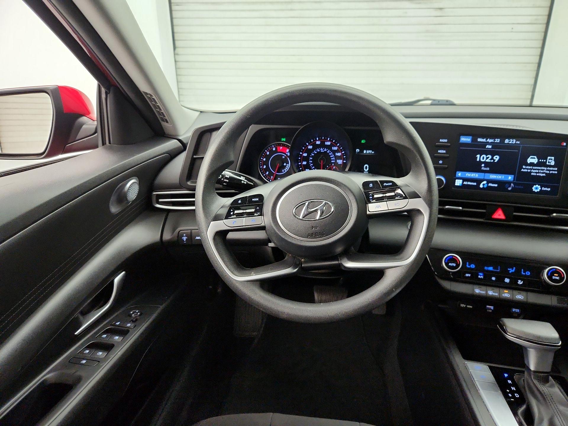 Thumbnail: 2022 Hyundai Elantra - 10