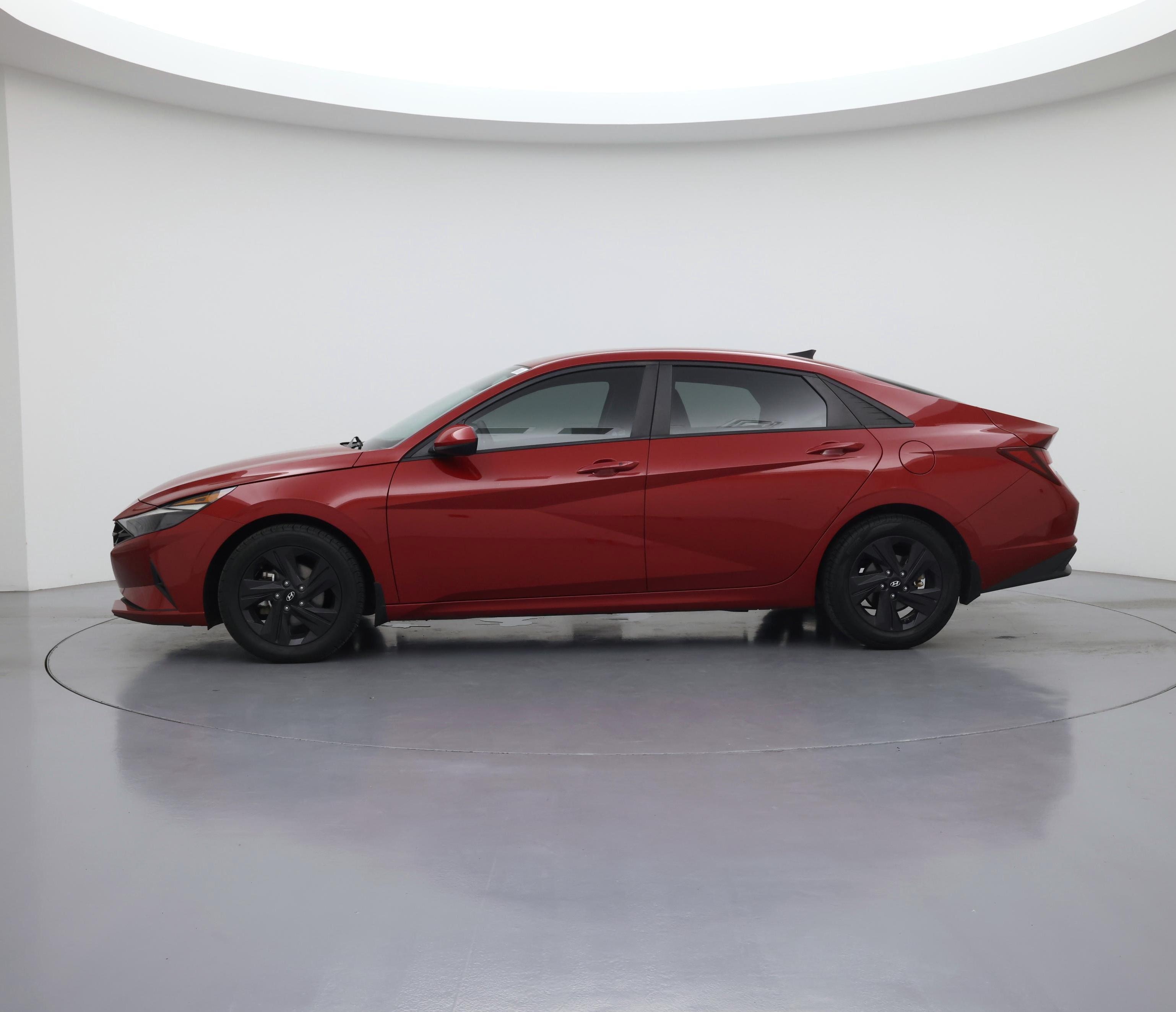Thumbnail: 2022 Hyundai Elantra - 3