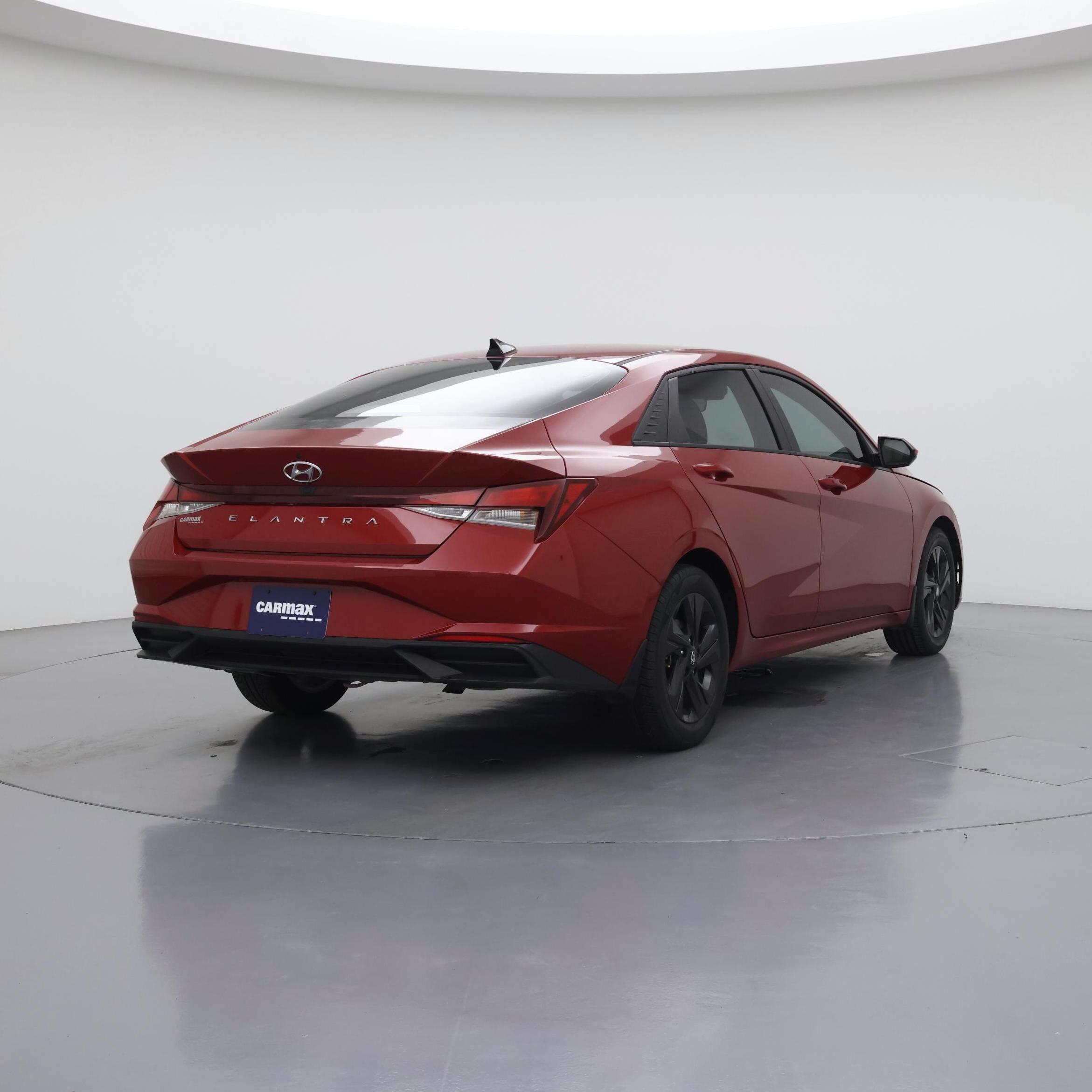 Thumbnail: 2022 Hyundai Elantra - 8