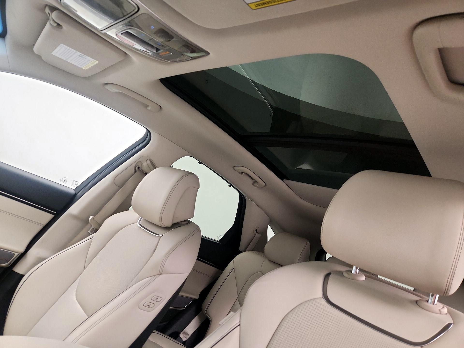 Thumbnail: 2023 Genesis GV70 - 20