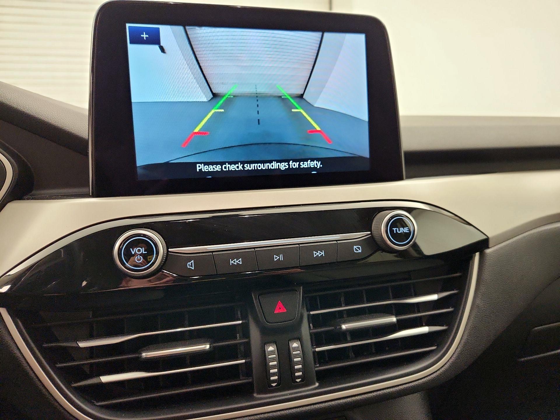 Thumbnail: 2020 Ford Escape - 14