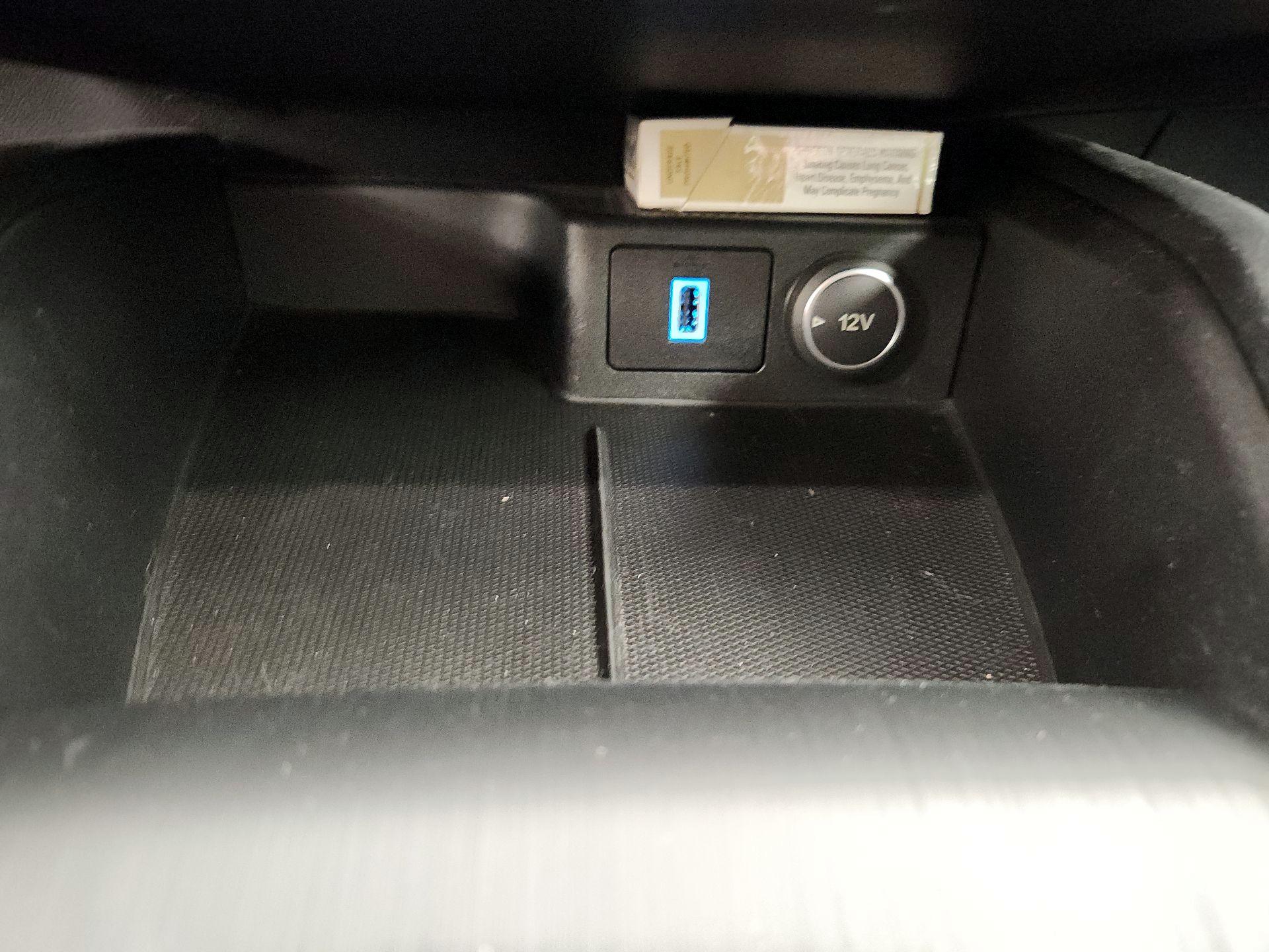 Thumbnail: 2020 Ford Escape - 18