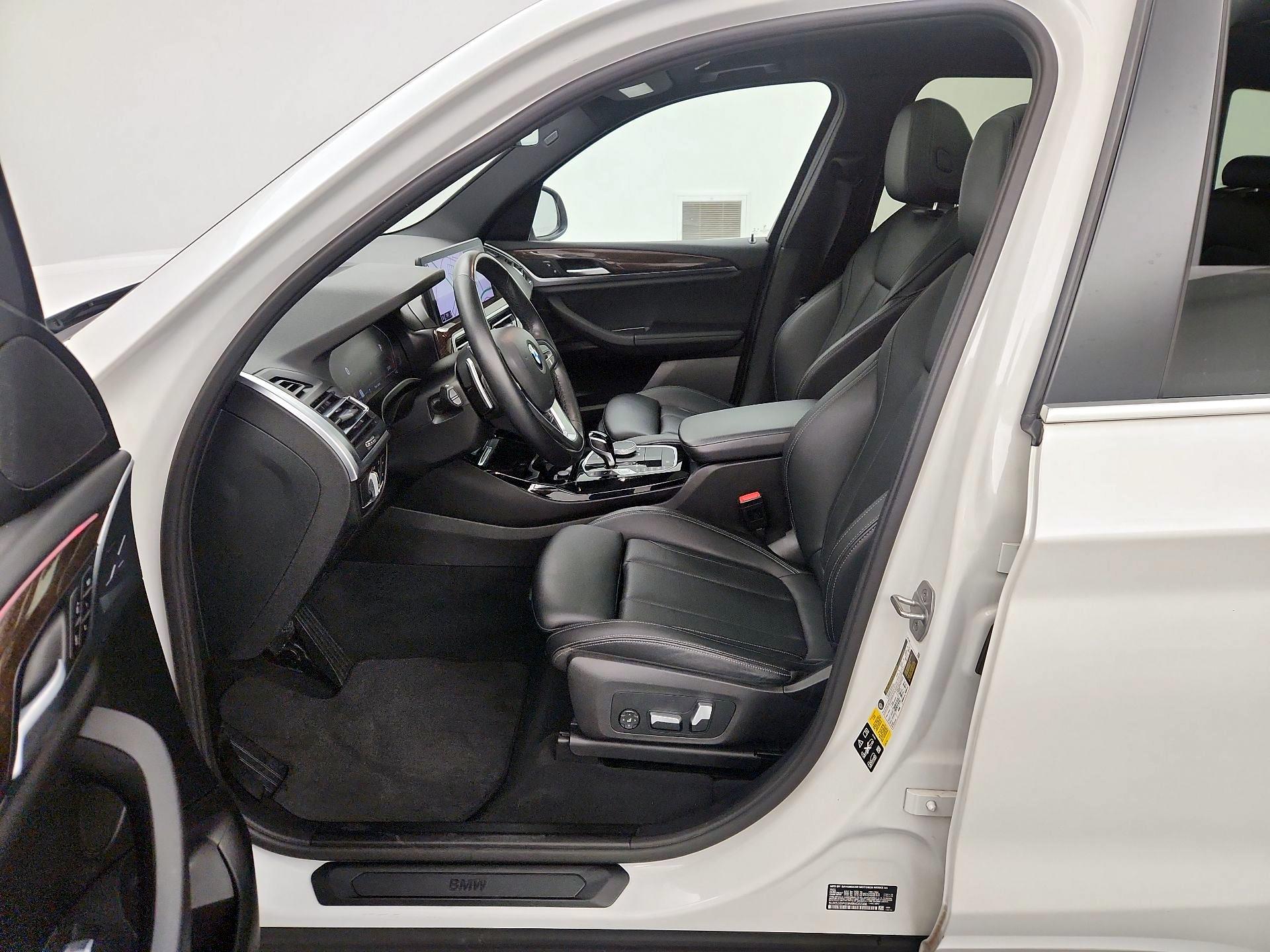 Thumbnail: 2022 BMW X3 - 11