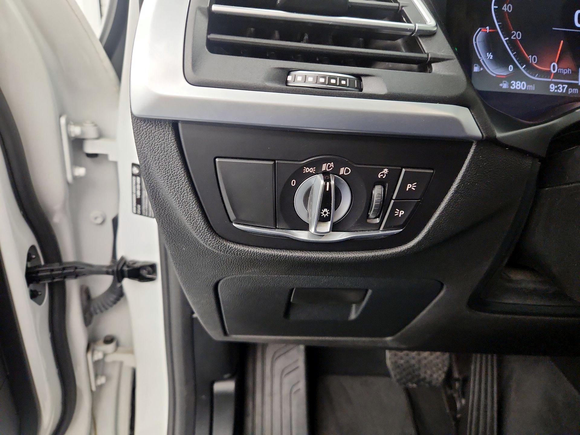 Thumbnail: 2022 BMW X3 - 13