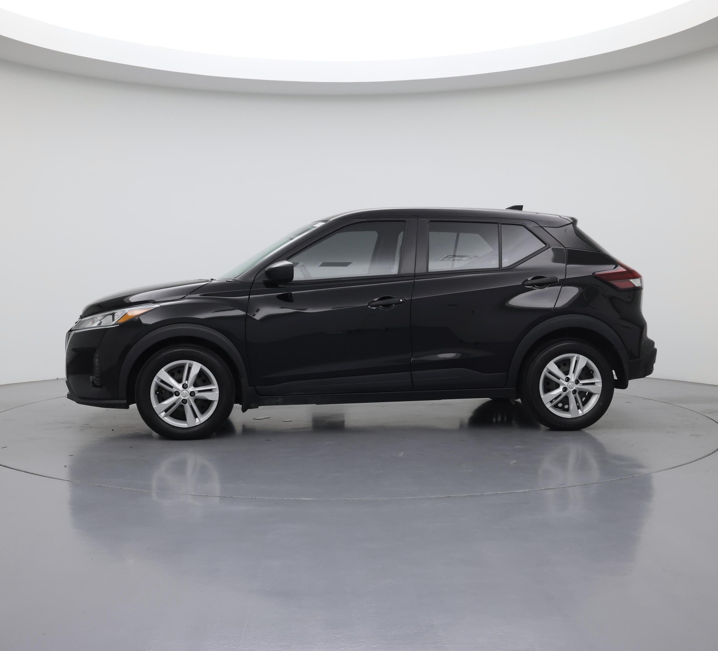 Thumbnail: 2024 Nissan Kicks - 3