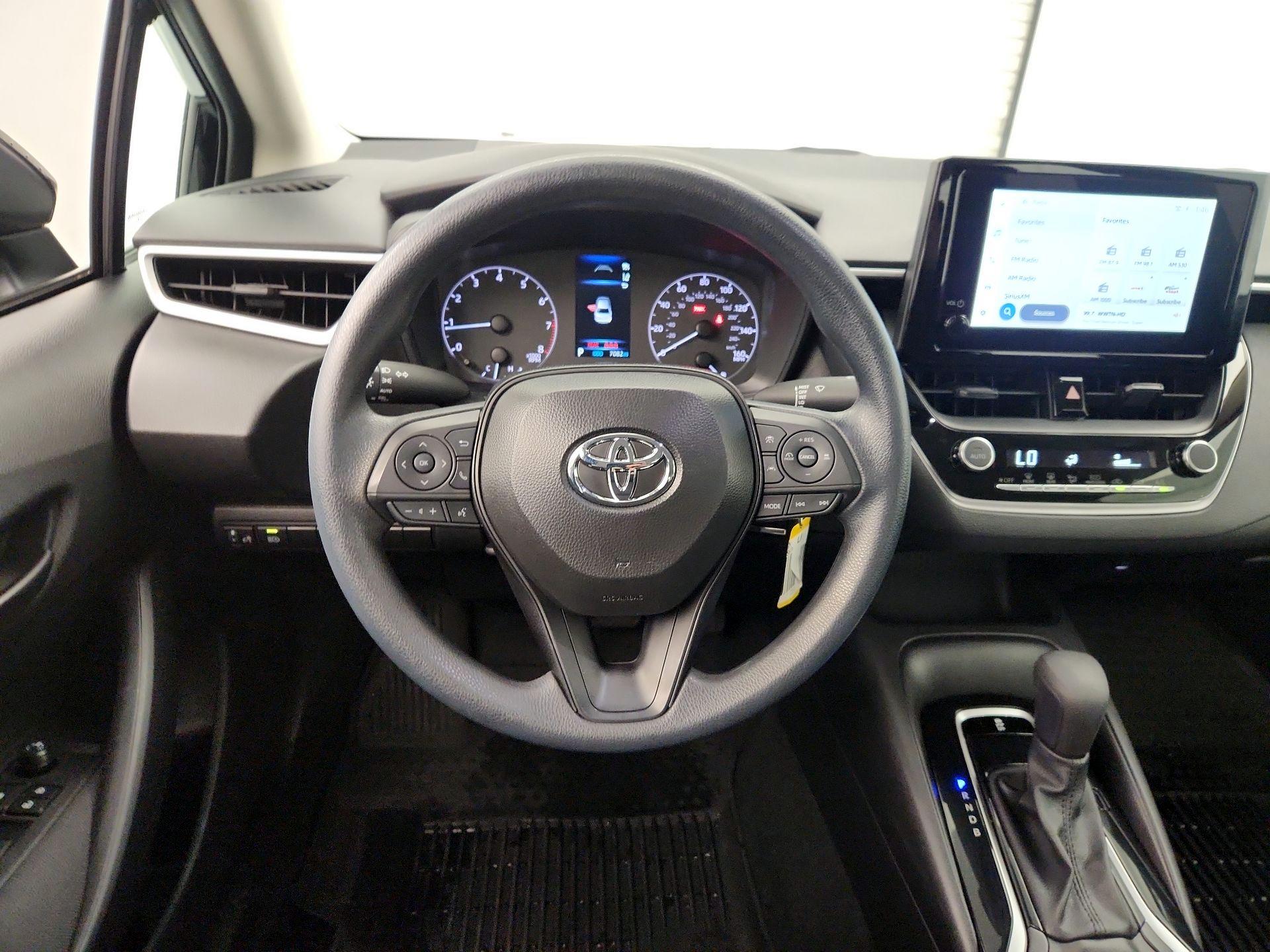 Thumbnail: 2025 Toyota Corolla - 10