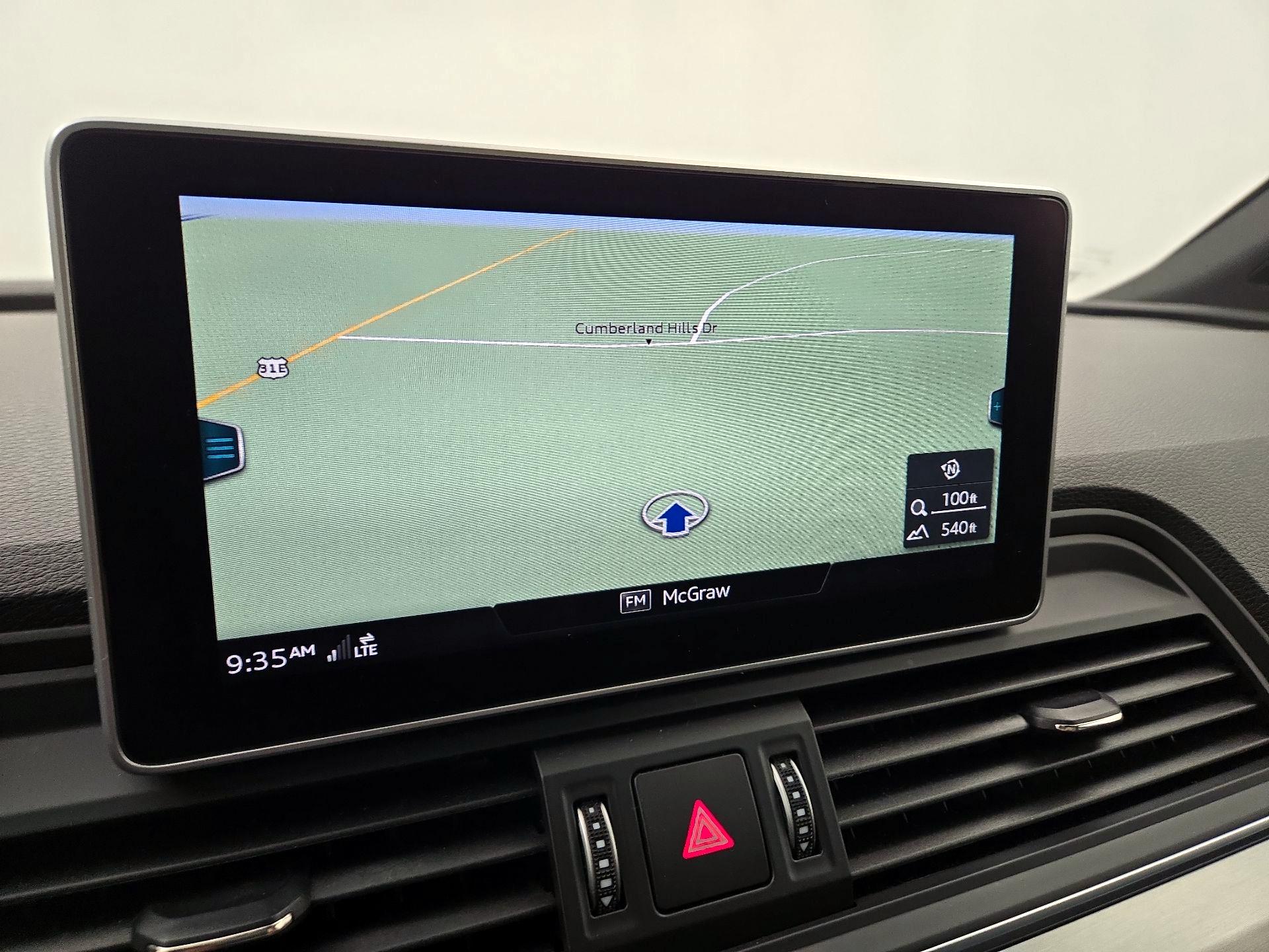 Thumbnail: 2020 Audi SQ5 - 14