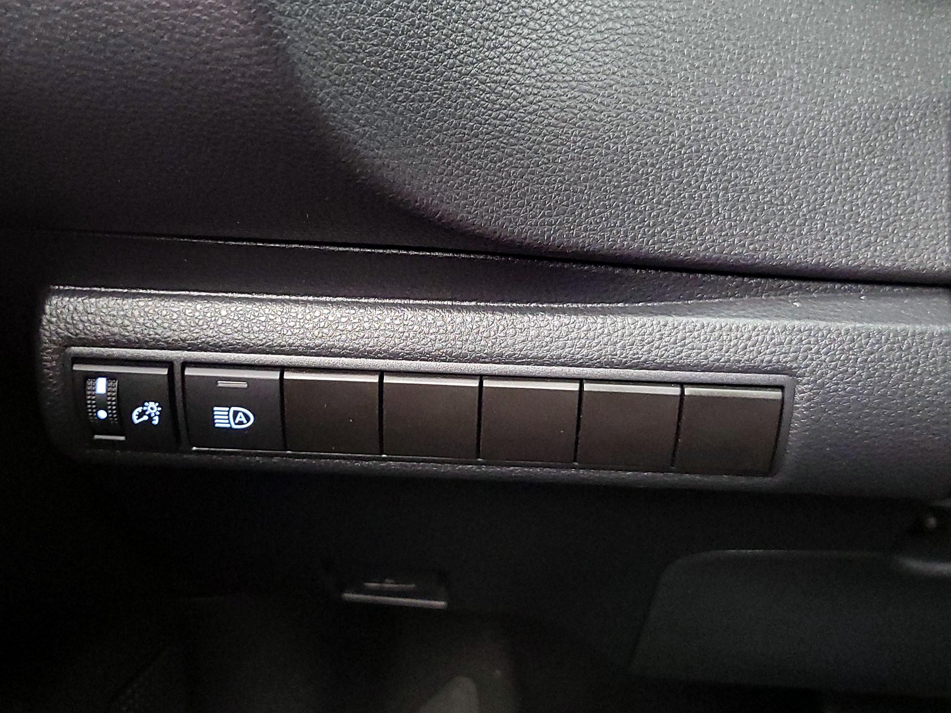 Thumbnail: 2024 Toyota Corolla - 13