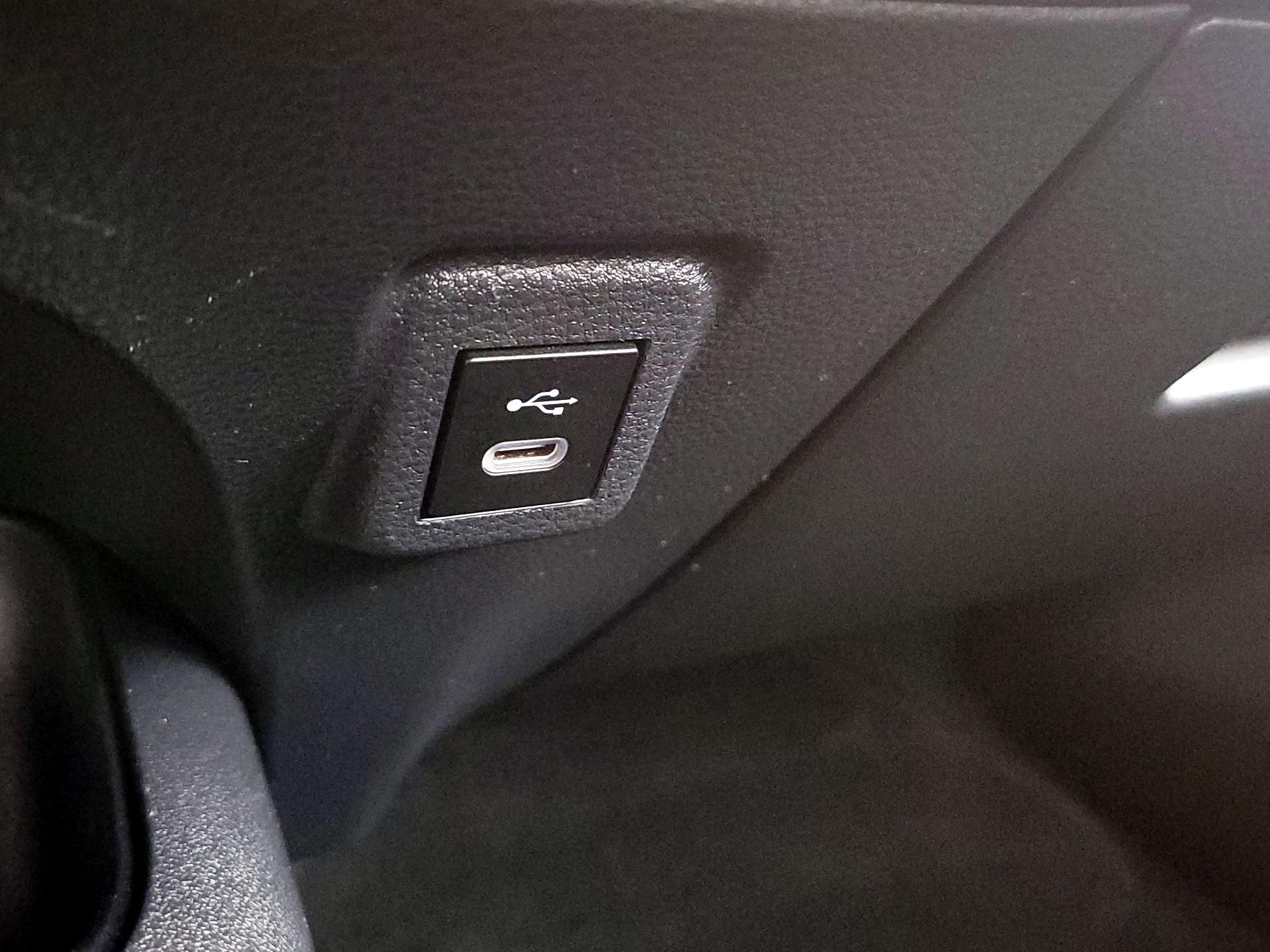 Thumbnail: 2024 Toyota Corolla - 18