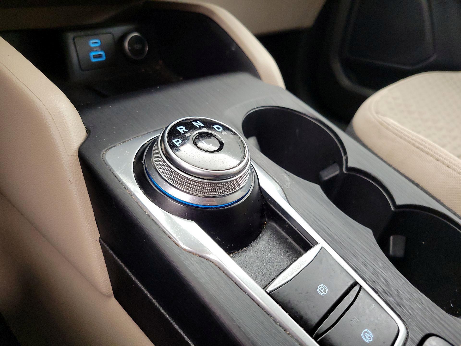 Thumbnail: 2021 Ford Escape - 17