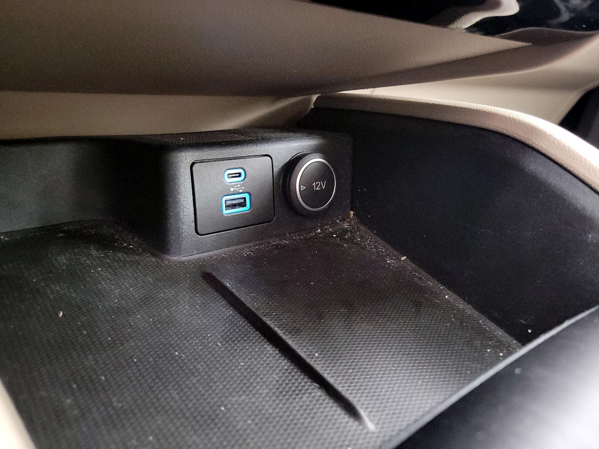 Thumbnail: 2021 Ford Escape - 18